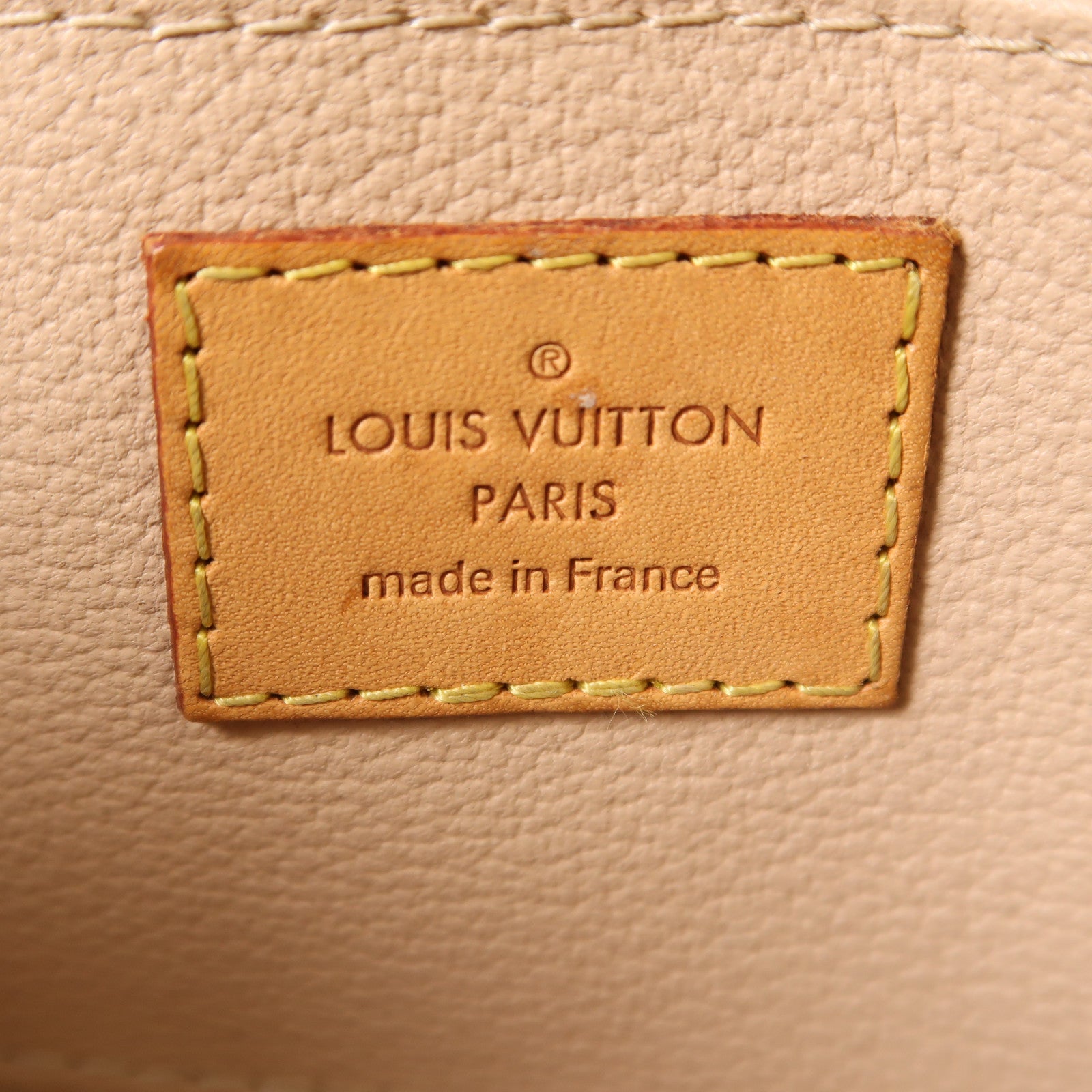 LOUIS VUITTON Monogram Cosmetic Pouch金扣手拿包棕色