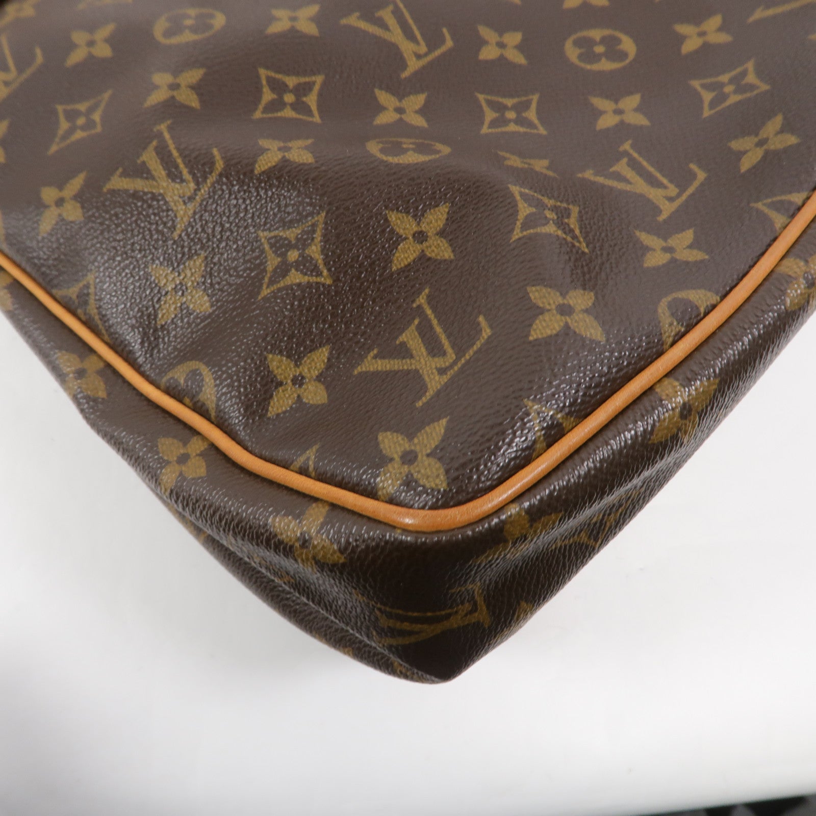 LOUIS VUITTON Monogram Batignolles肩背袋