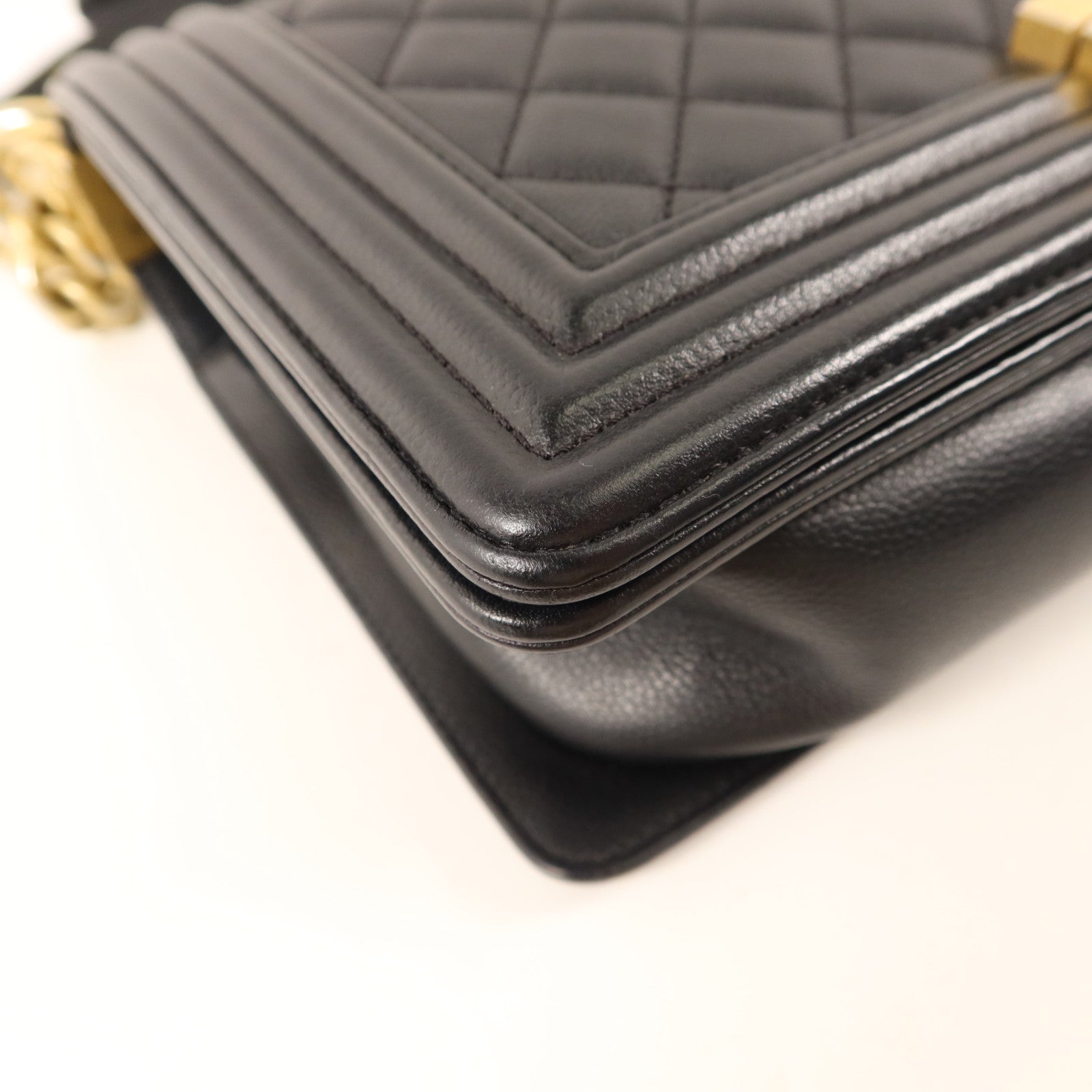 CHANEL 牛皮皮革Boy25金扣鏈帶肩背袋