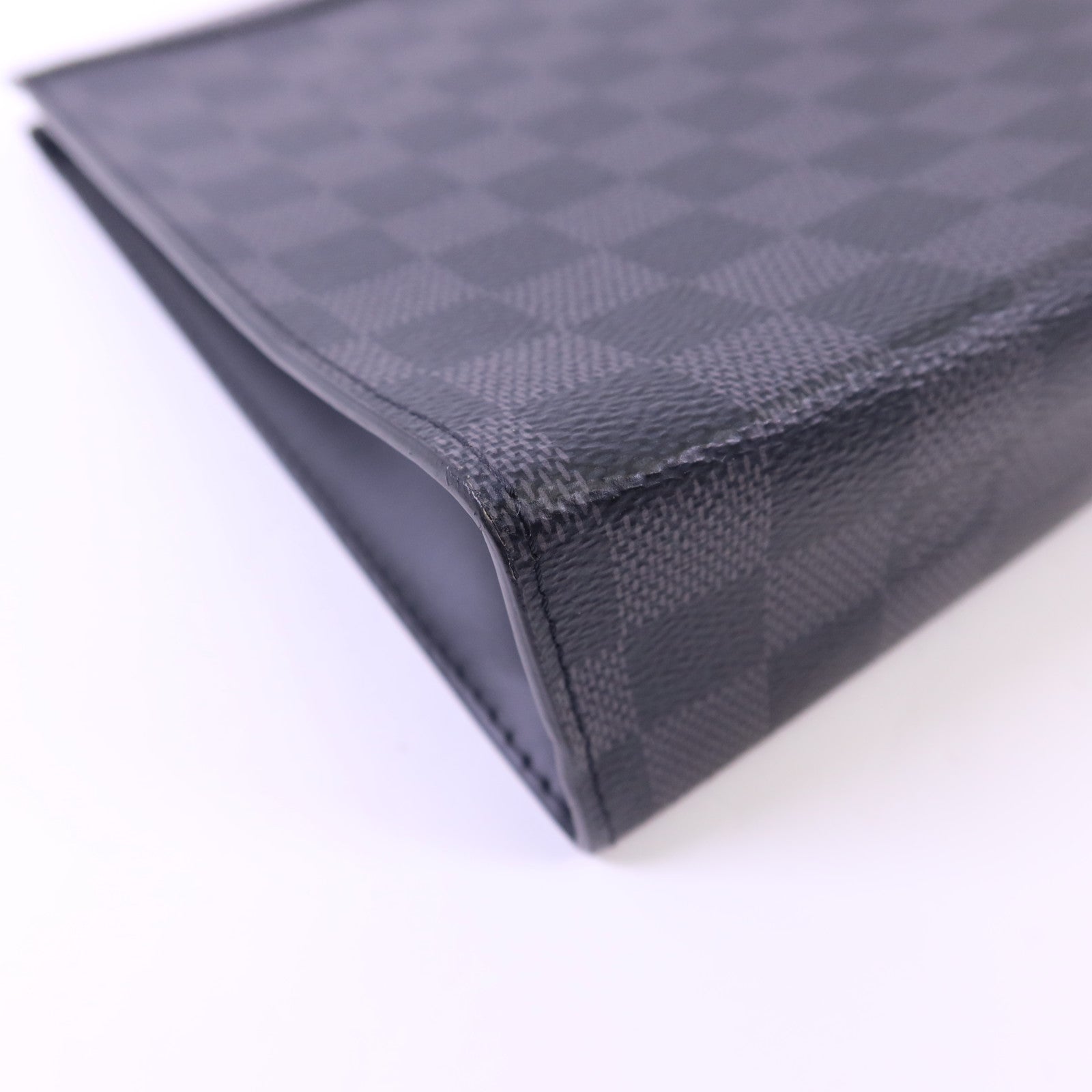 LOUIS VUITTON Damier Graphite Pochette Voyage MM銀扣小袋