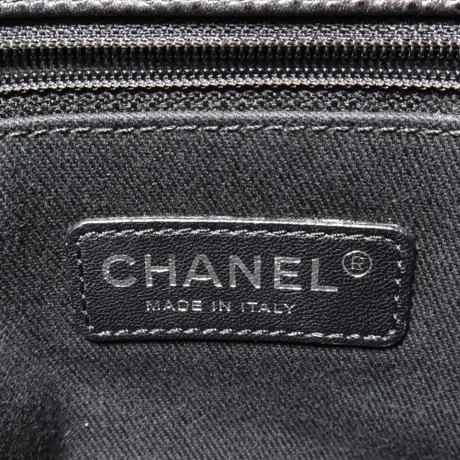 CHANEL 牛皮皮革Chain Shoulder鏈帶肩背袋