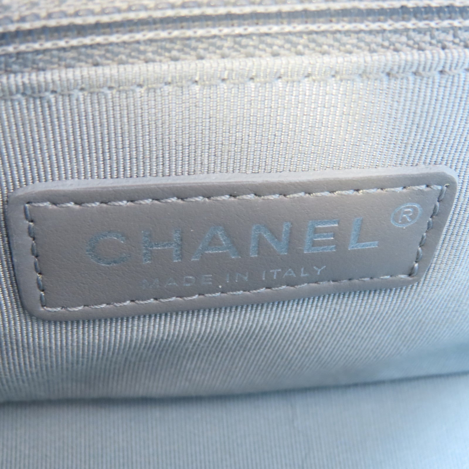 CHANEL 【激減優惠】斜紋羊皮皮革Gabrielle Small銀扣肩背袋灰色