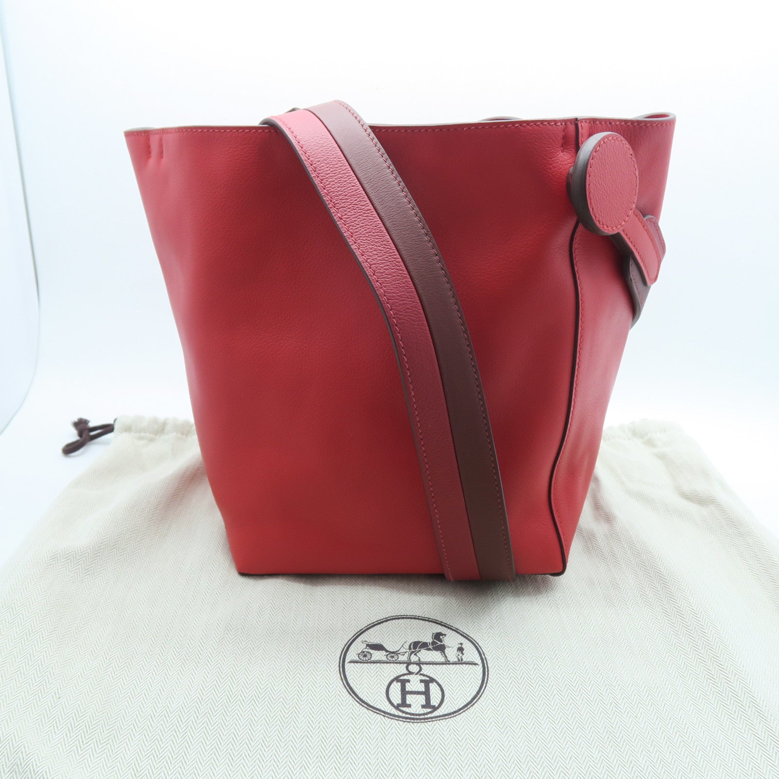 HERMES 【激減優惠】Swift皮革Sac Licol 17銀扣肩背袋紅色
