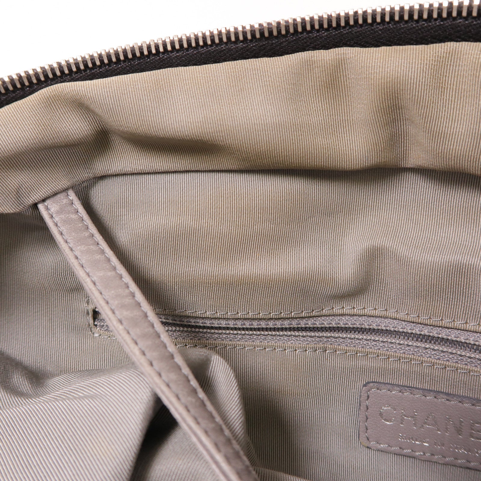 CHANEL 尼龍Chain Shoulder銀扣鏈帶肩背袋