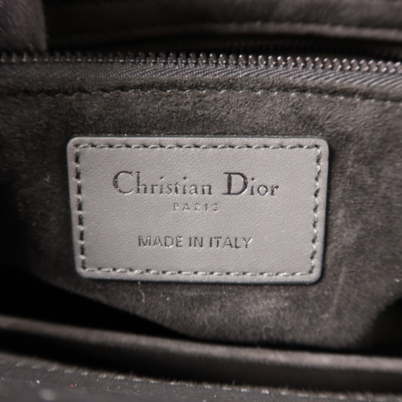 Dior 牛皮皮革Lady Dior Medium手挽肩背兩用袋