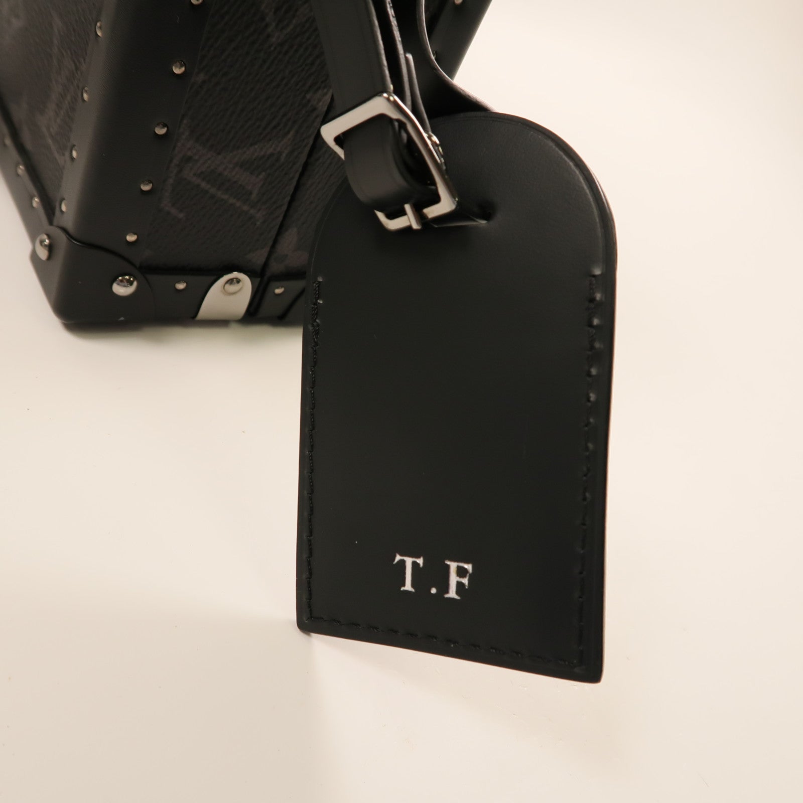 LOUIS VUITTON Monogram Eclipse Clutch Box銀扣肩背袋黑色