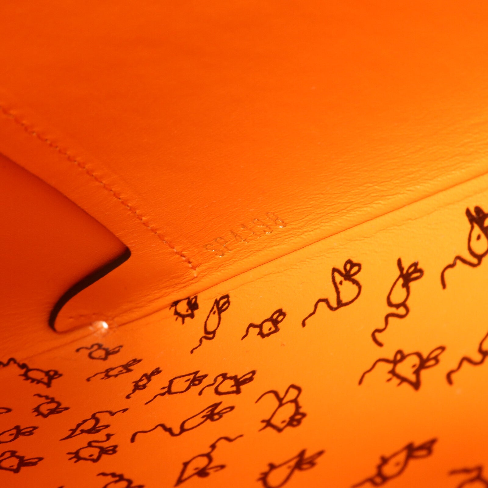 LOUIS VUITTON Catogram Pochette Kirigami小袋
