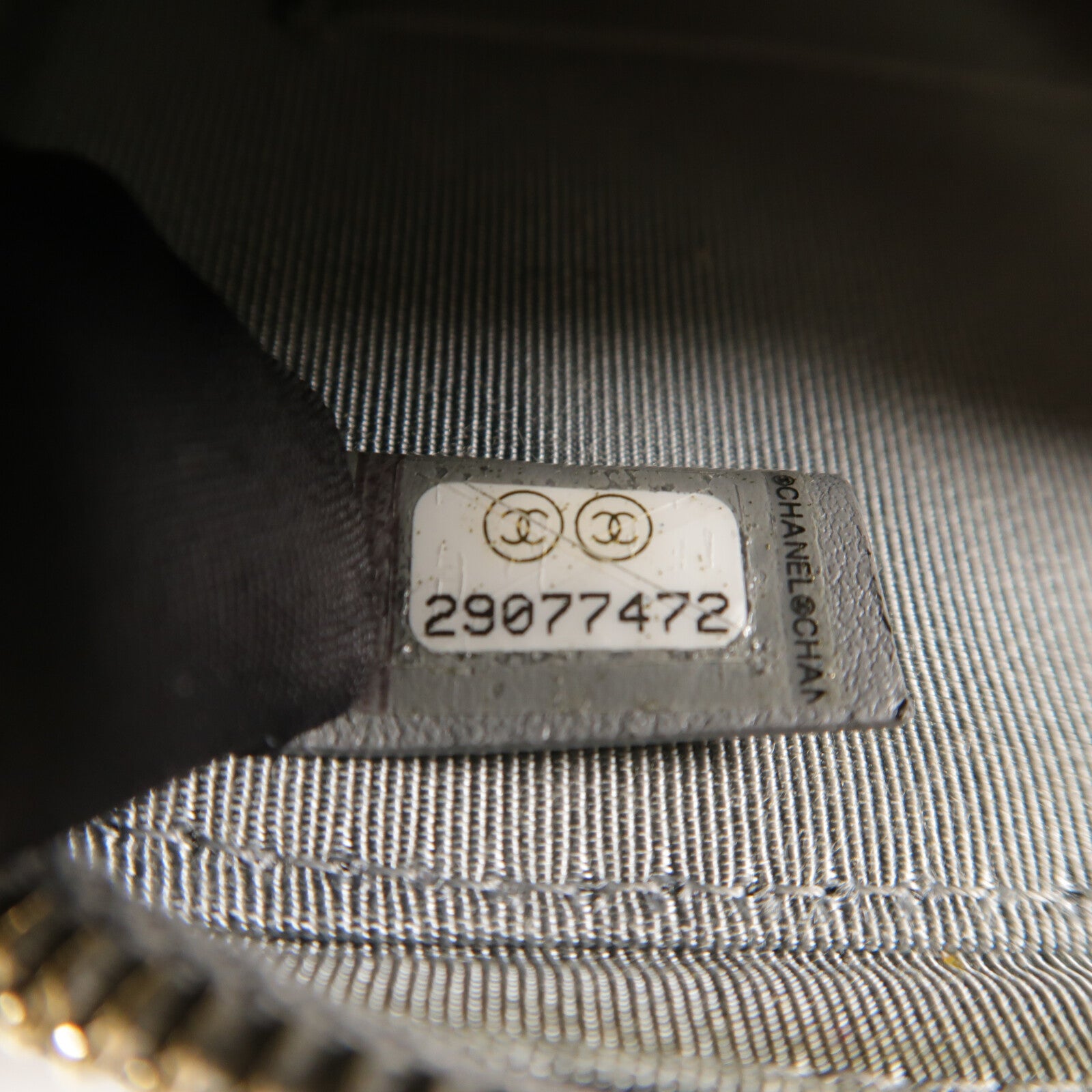 CHANEL 牛皮皮革Phone Bag金扣鏈帶肩背袋