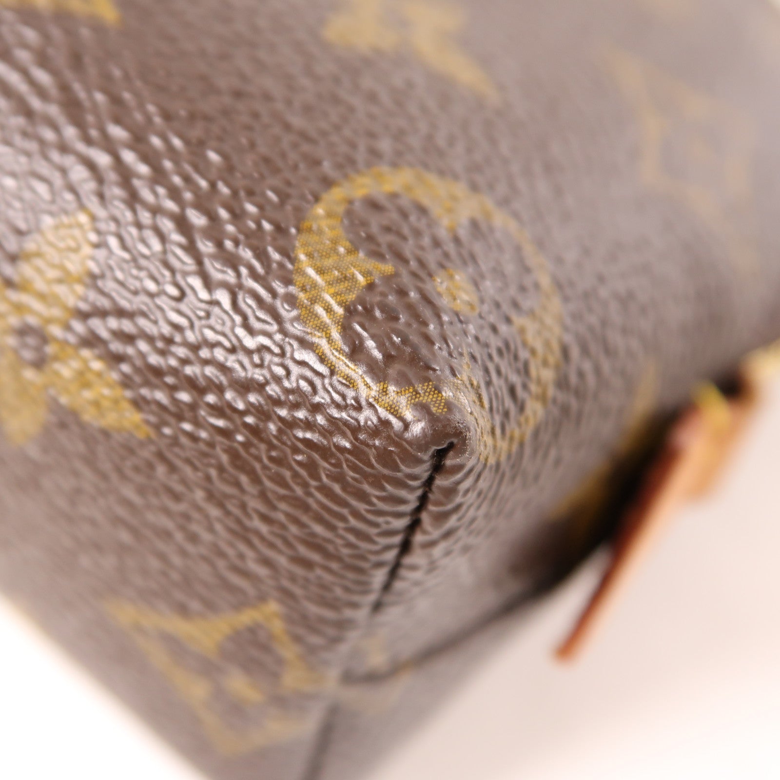 LOUIS VUITTON Monogram Cosmetic Pouch金扣手拿包棕色