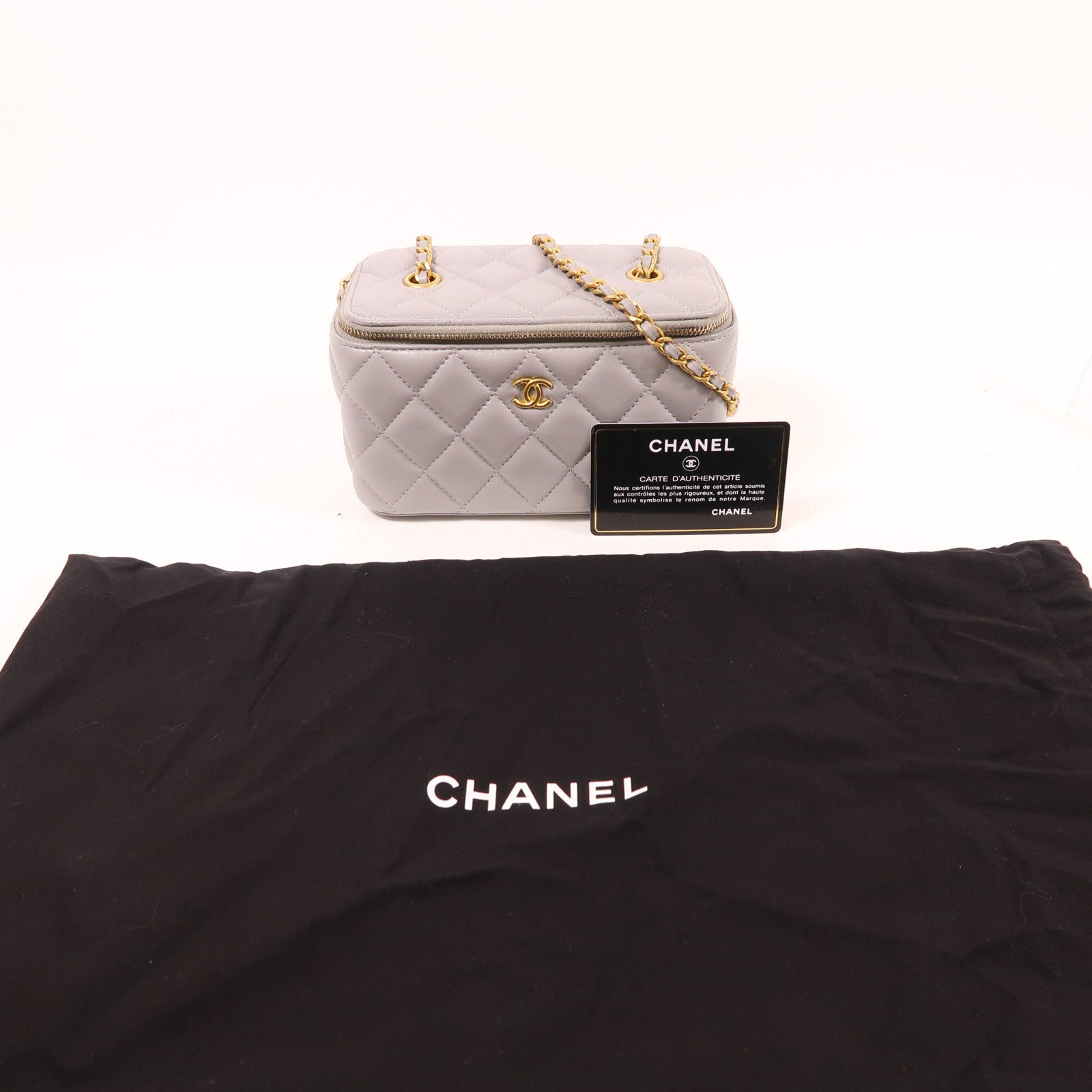 CHANEL 皮革Vanity Case金扣鏈帶肩背袋
