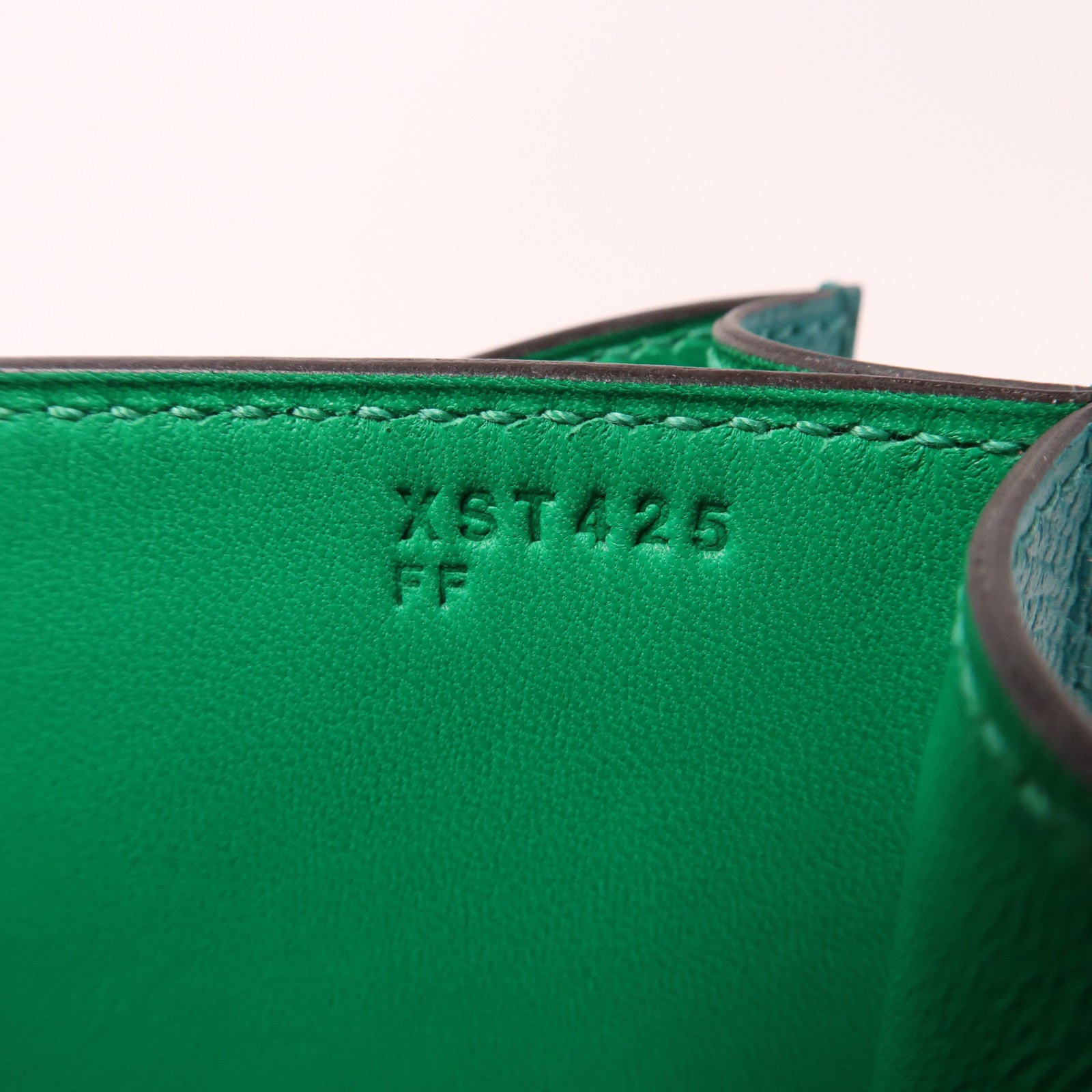 HERMES Epsom皮革Constance 24銀扣肩背袋綠色