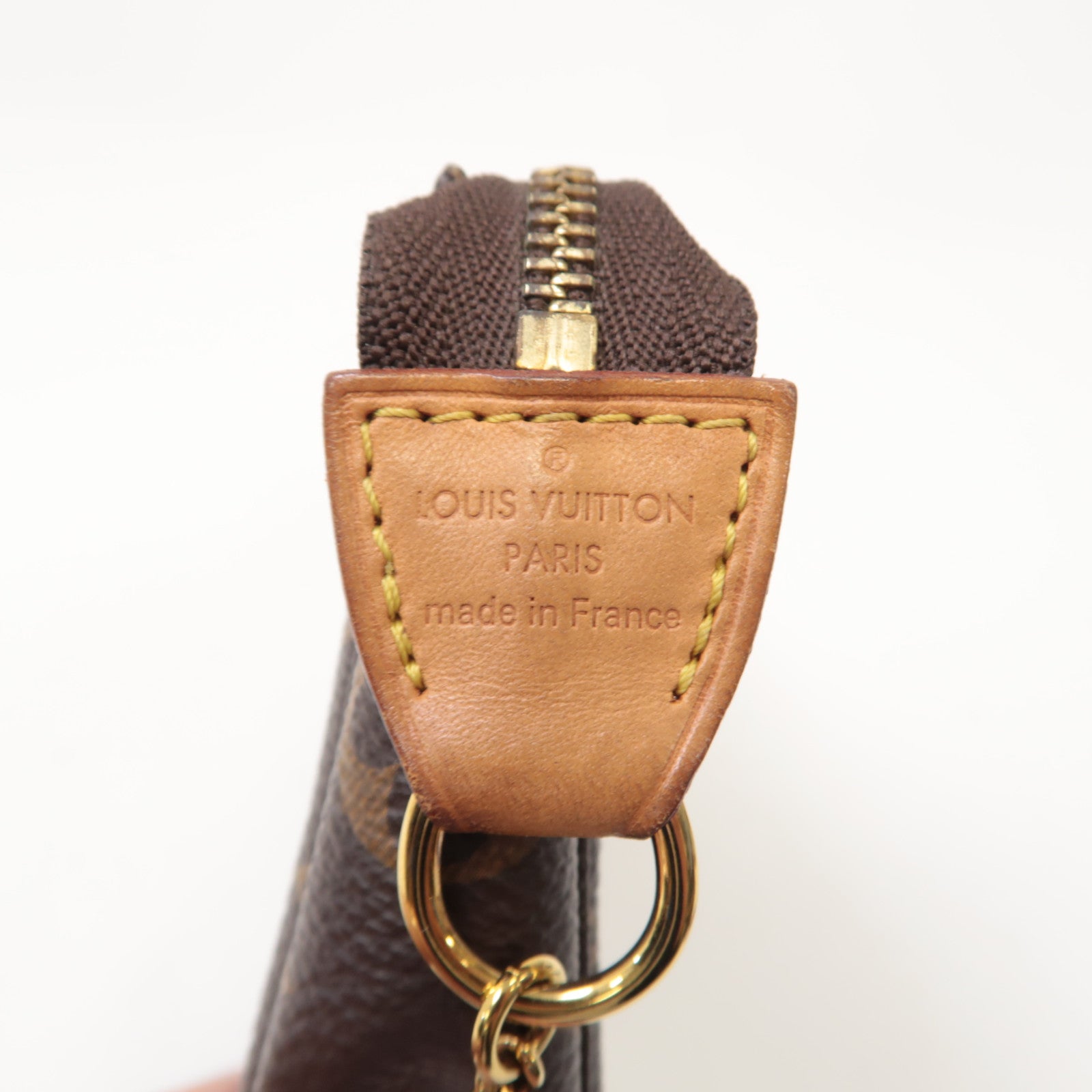 LOUIS VUITTON Monogram Mini Pochette Accessoires金扣手挽袋啡色