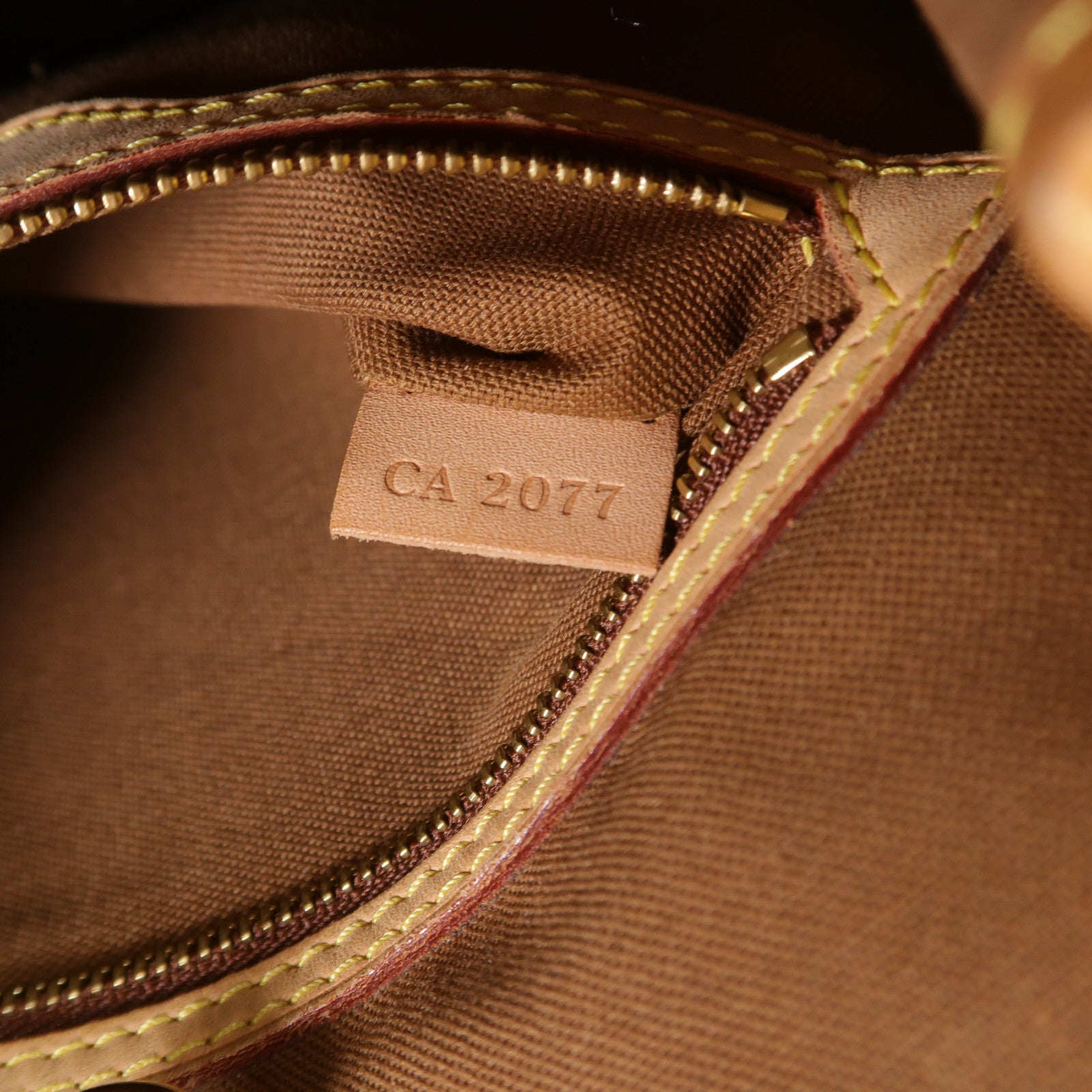 LOUIS VUITTON Monogram Batignolles肩背袋