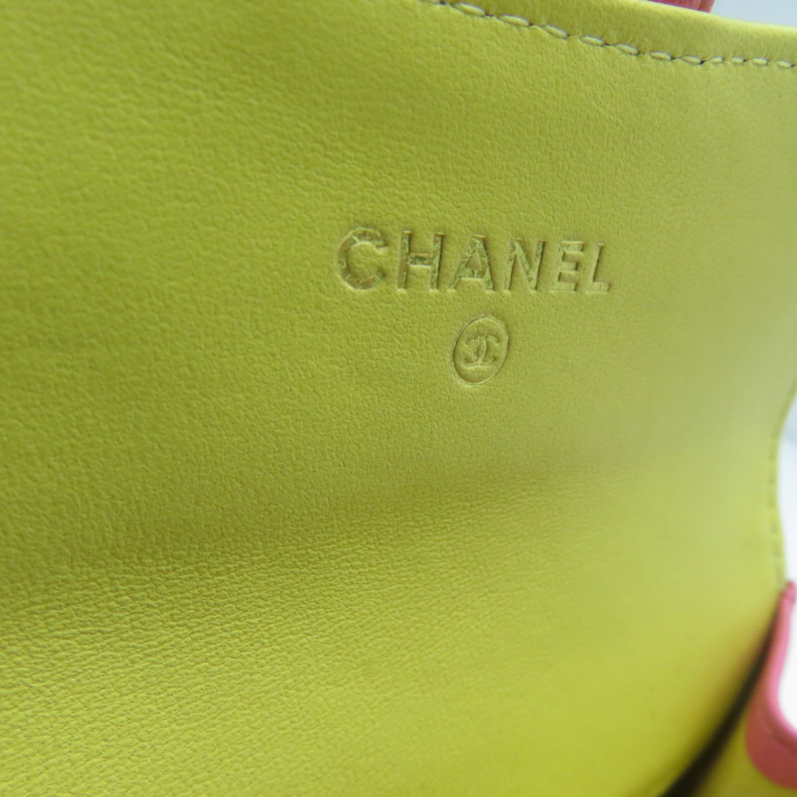 CHANEL 菱格羊皮皮革Card Case金扣卡片套粉紅色/黃色