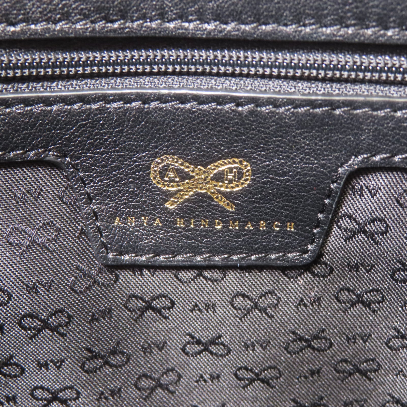 ANYA HINDMARCH 牛皮皮革Hand Bag手挽肩背兩用袋黑色
