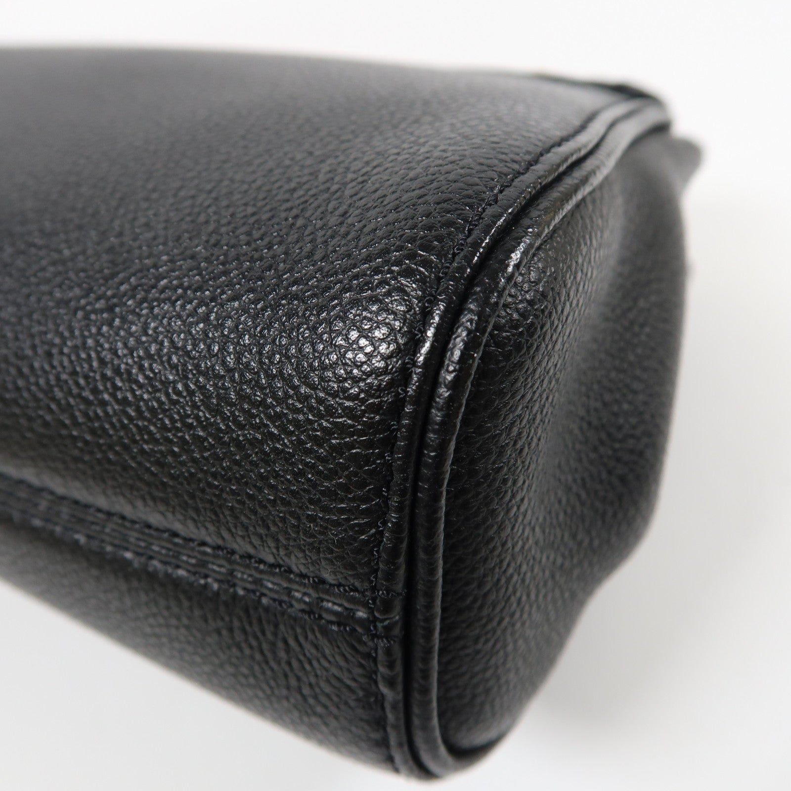 LOUIS VUITTON Monogram Empreinte Saint Germain PM金扣鏈帶肩背袋黑色
