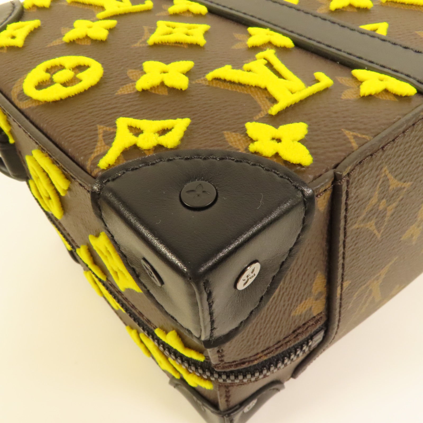LOUIS VUITTON Monogram Tuffetage Jaune Trunk Speedy手挽肩背兩用袋
