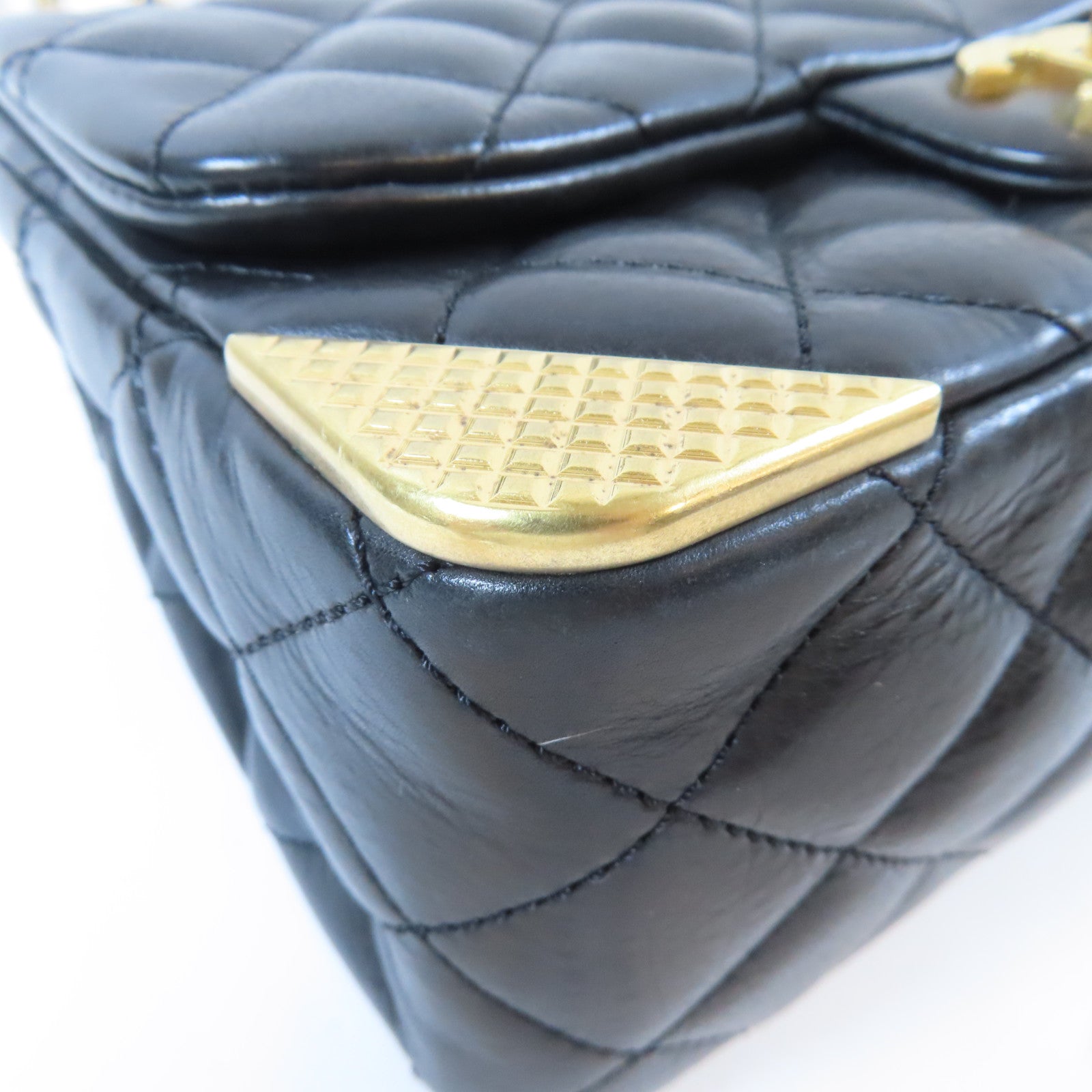 CHANEL 【激減優惠】菱格羊皮皮革Chain Shoulder金扣鏈帶肩背袋黑色