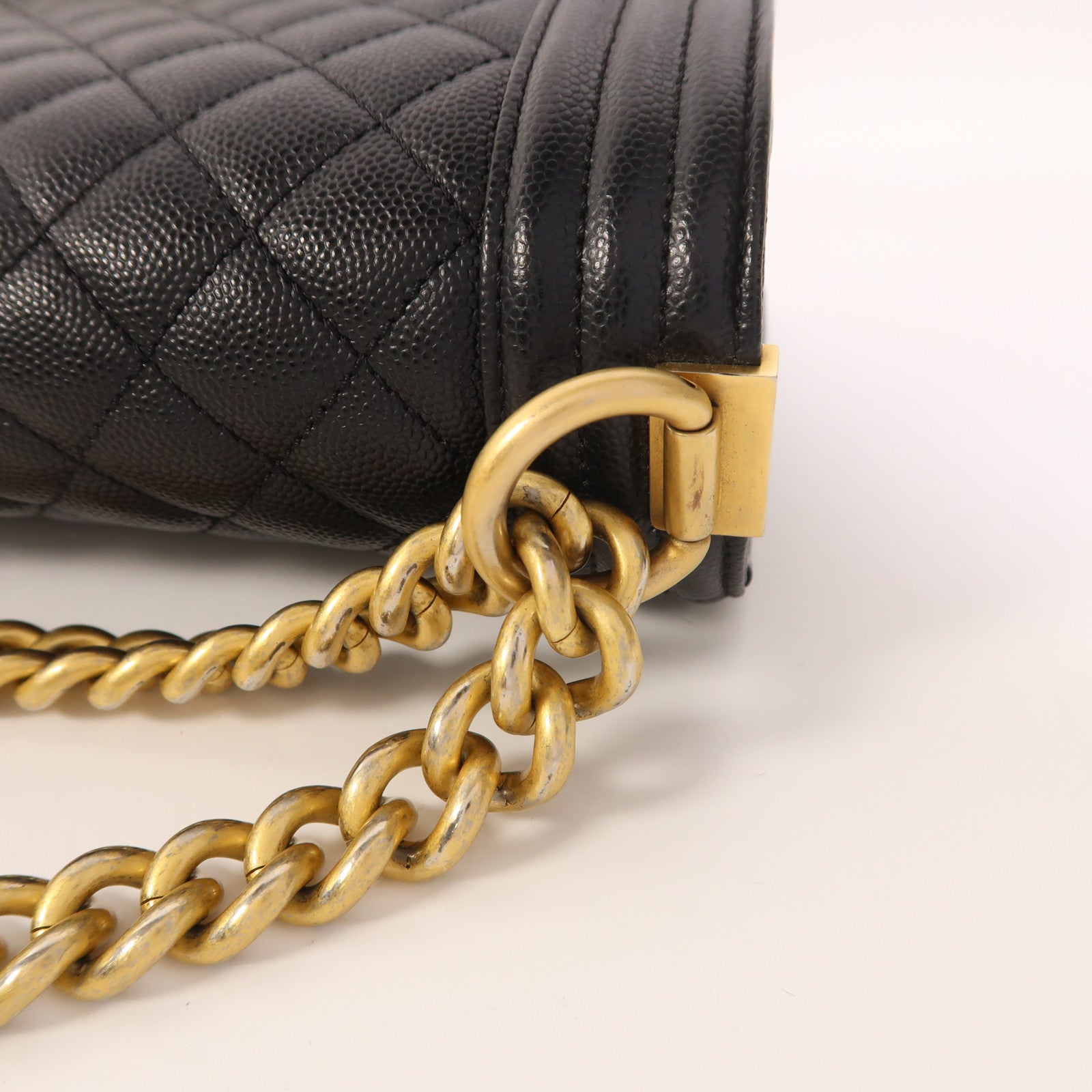 CHANEL 牛皮皮革Boy 25金扣鏈帶肩背袋