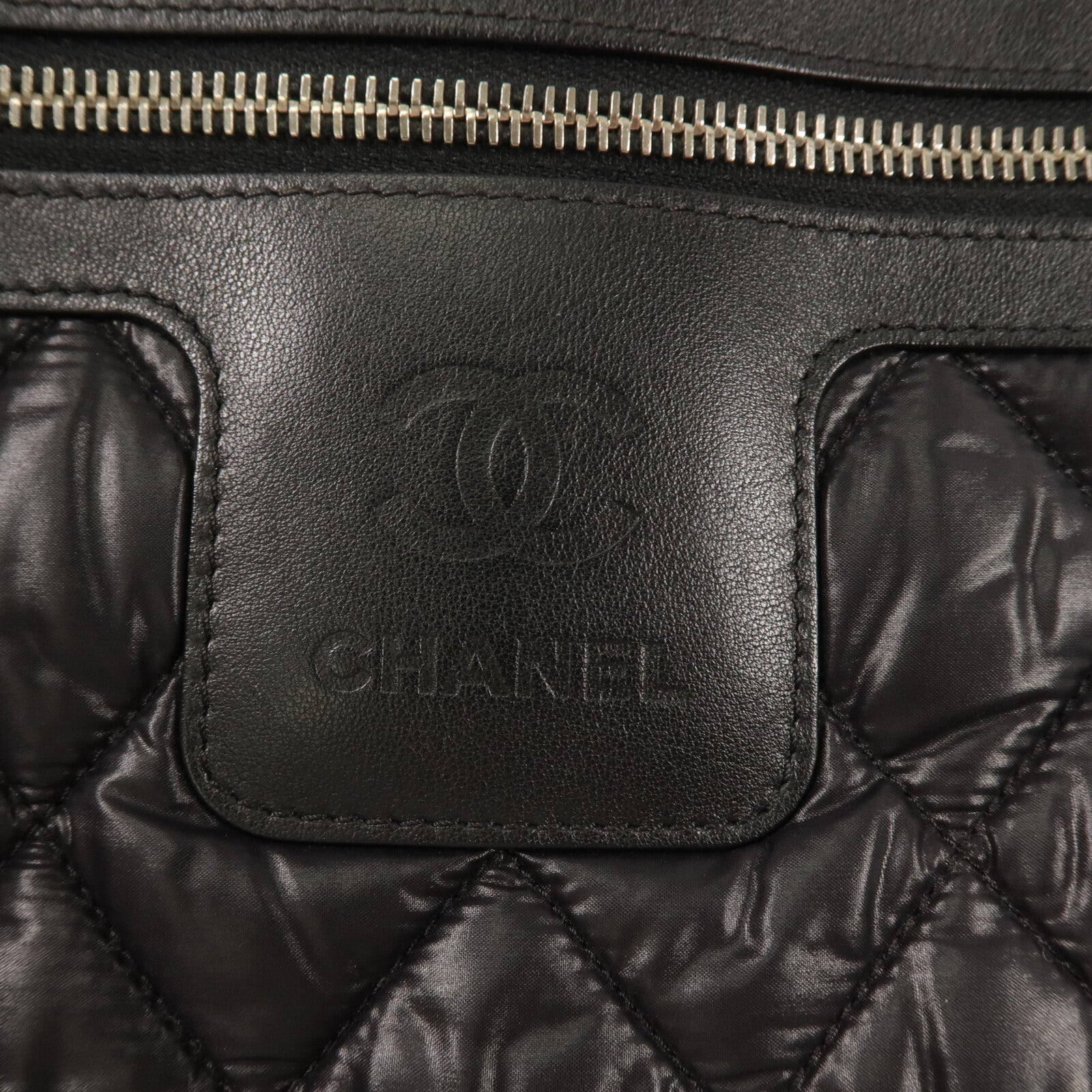 CHANEL 尼龍CoCo Cocoon手挽袋