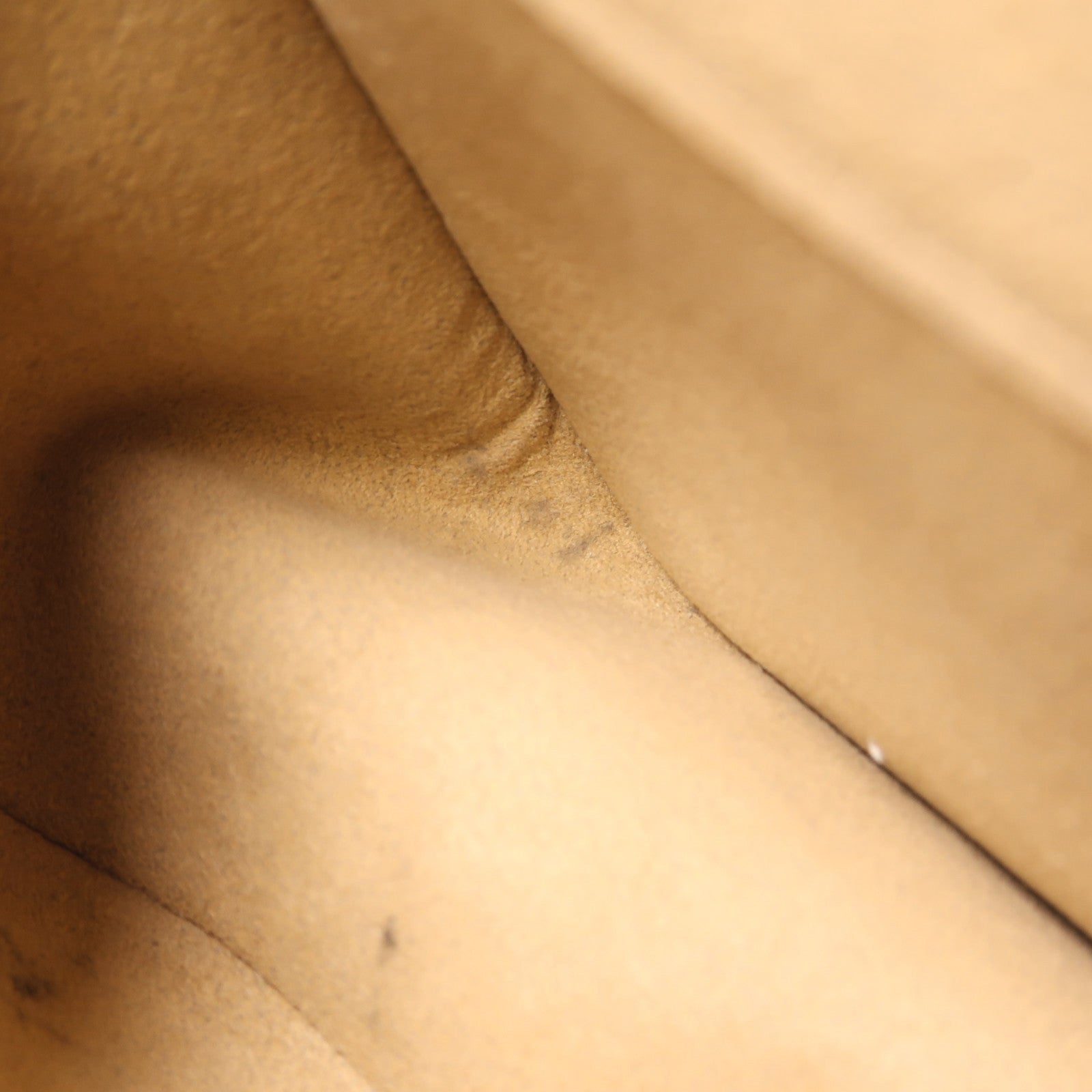 LOUIS VUITTON Epi Buci銀扣肩背袋米色