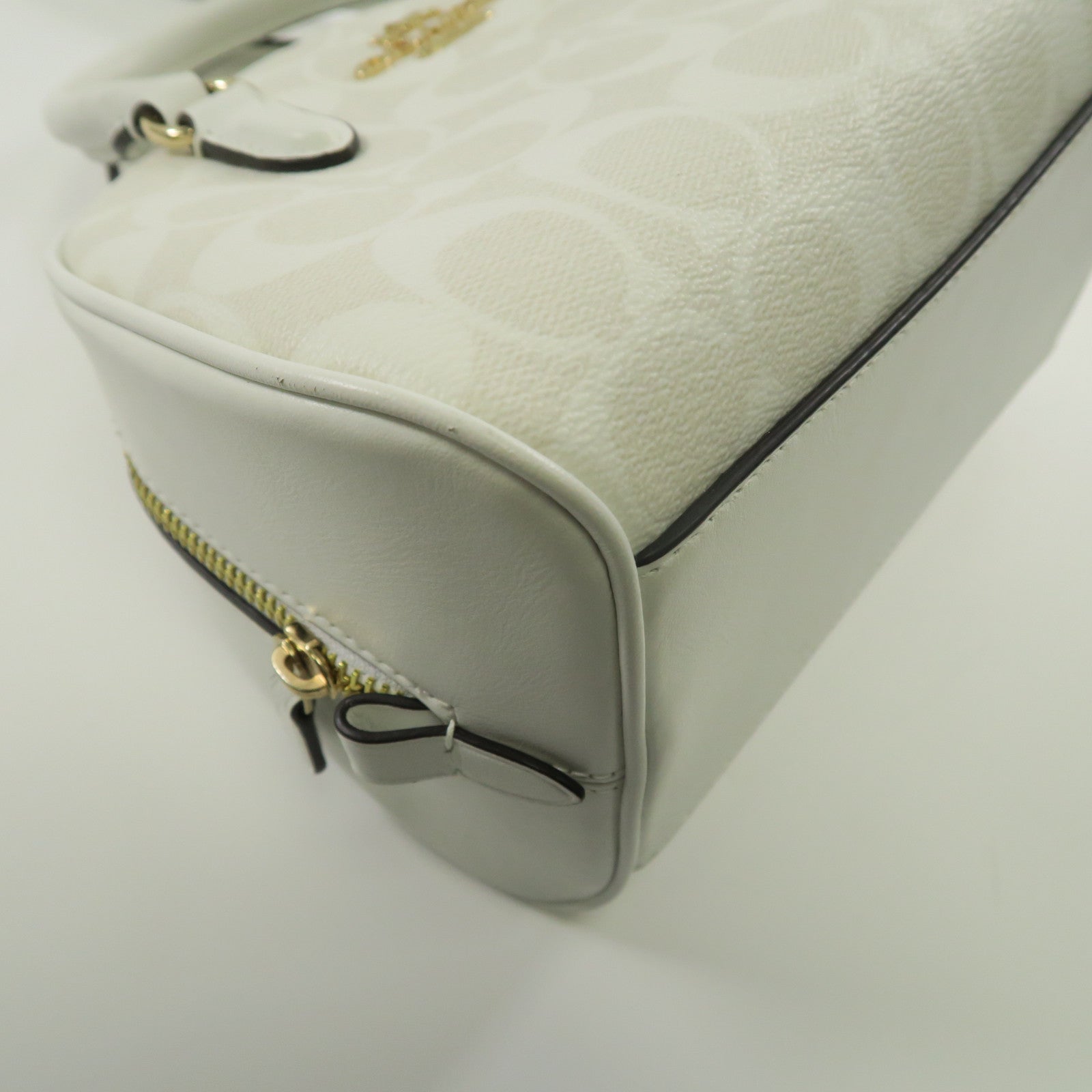 COACH 塗層帆布Sydney Satchel金扣手挽肩背兩用袋白色