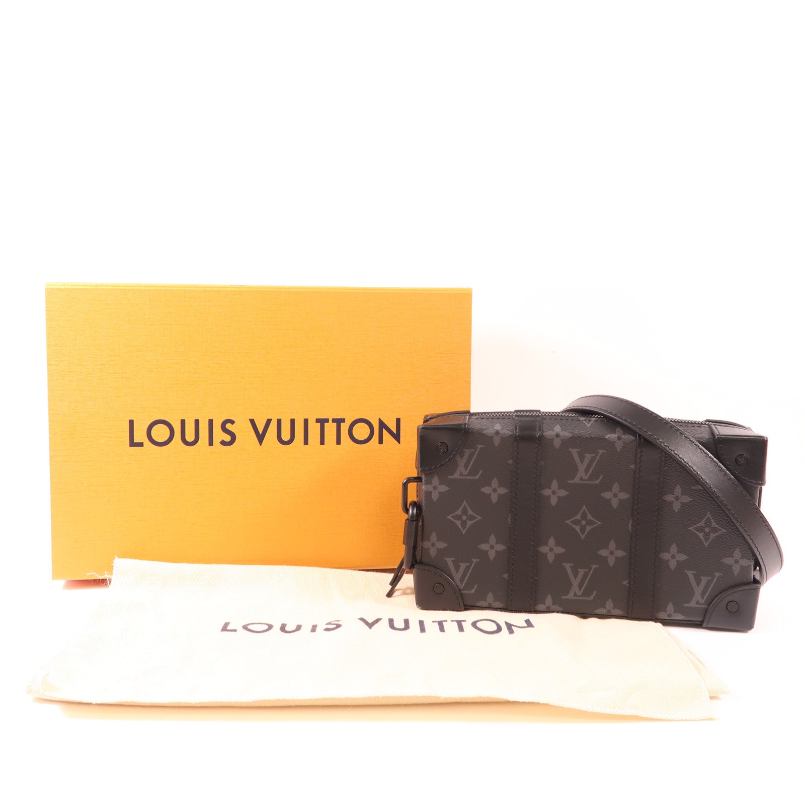 LOUIS VUITTON Monogram Eclipse Soft Trunk Wallet肩背袋