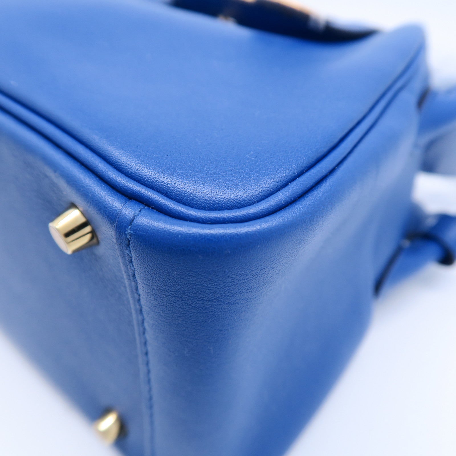 HERMES 【激減優惠】Veau Swift皮革Mini Lindy金扣肩背袋藍色