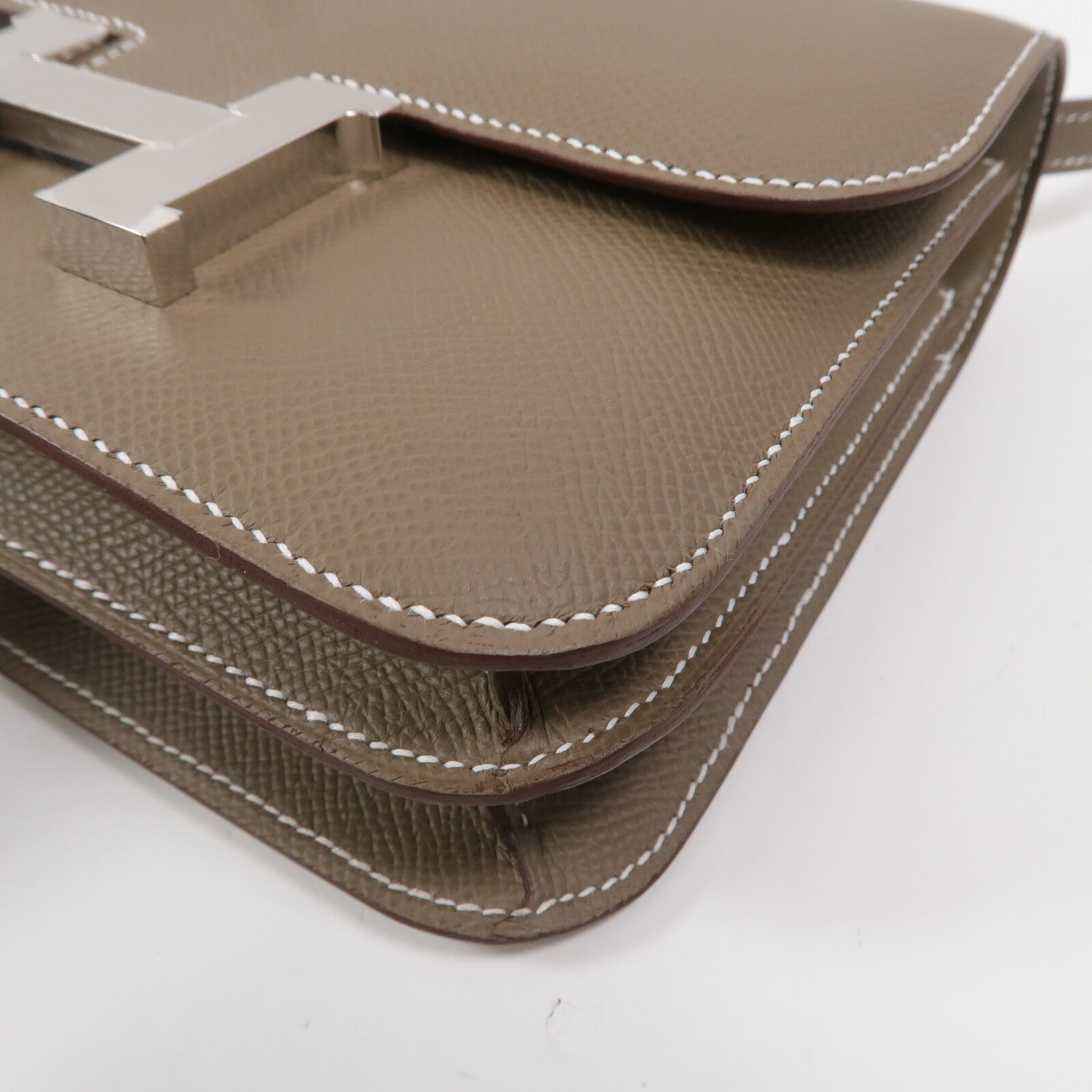 HERMES Epsom皮革Constance Mini肩背袋Etoupe