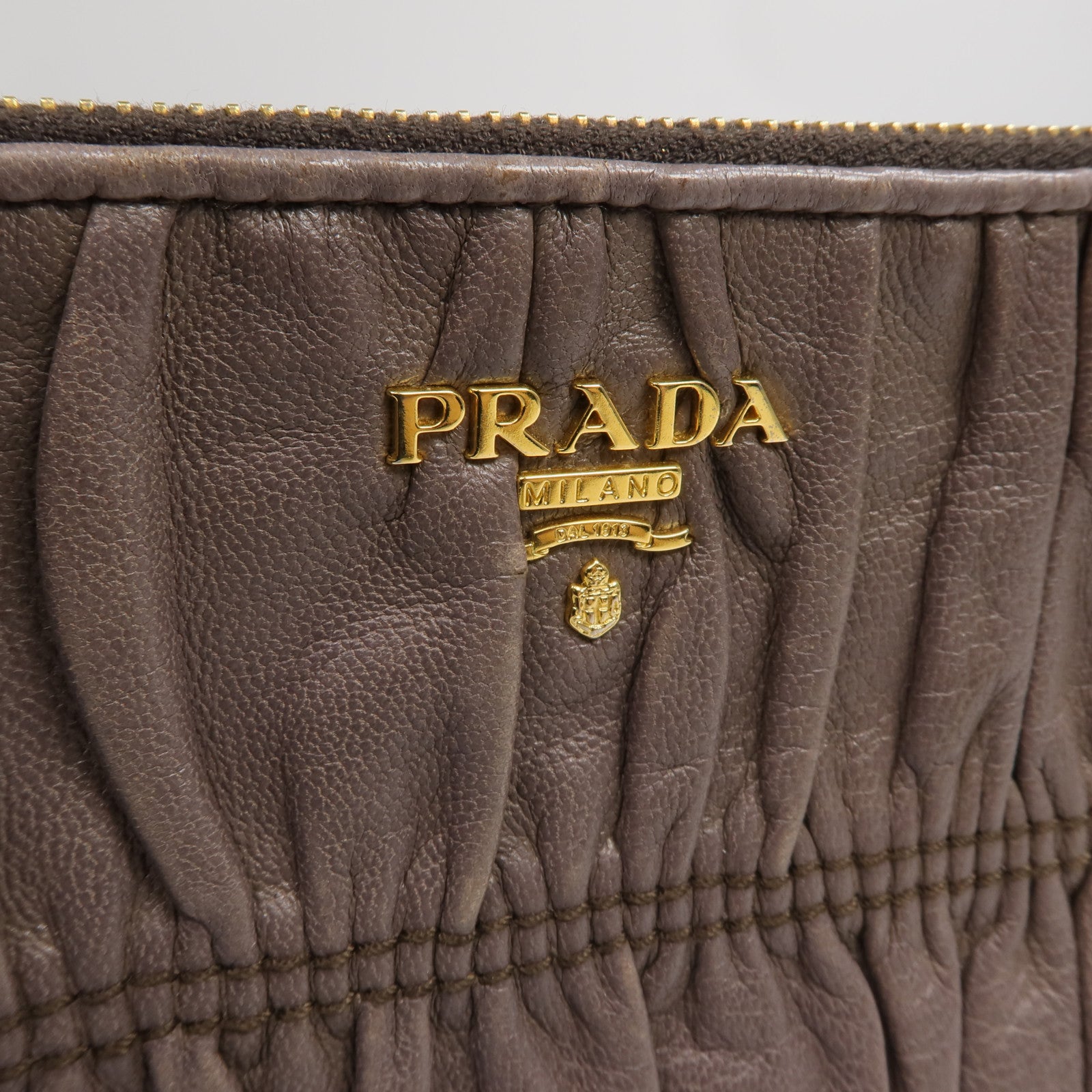 PRADA 牛皮皮革Pouch手拿包