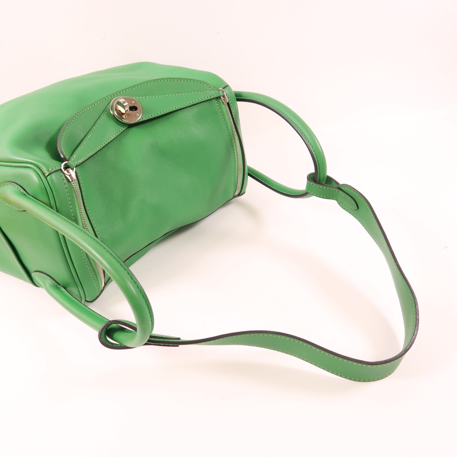 HERMES PHW Lindy 26 2Way Shoulder Hand Bag Veau Swift Leather Stamp R 1K Bamboo