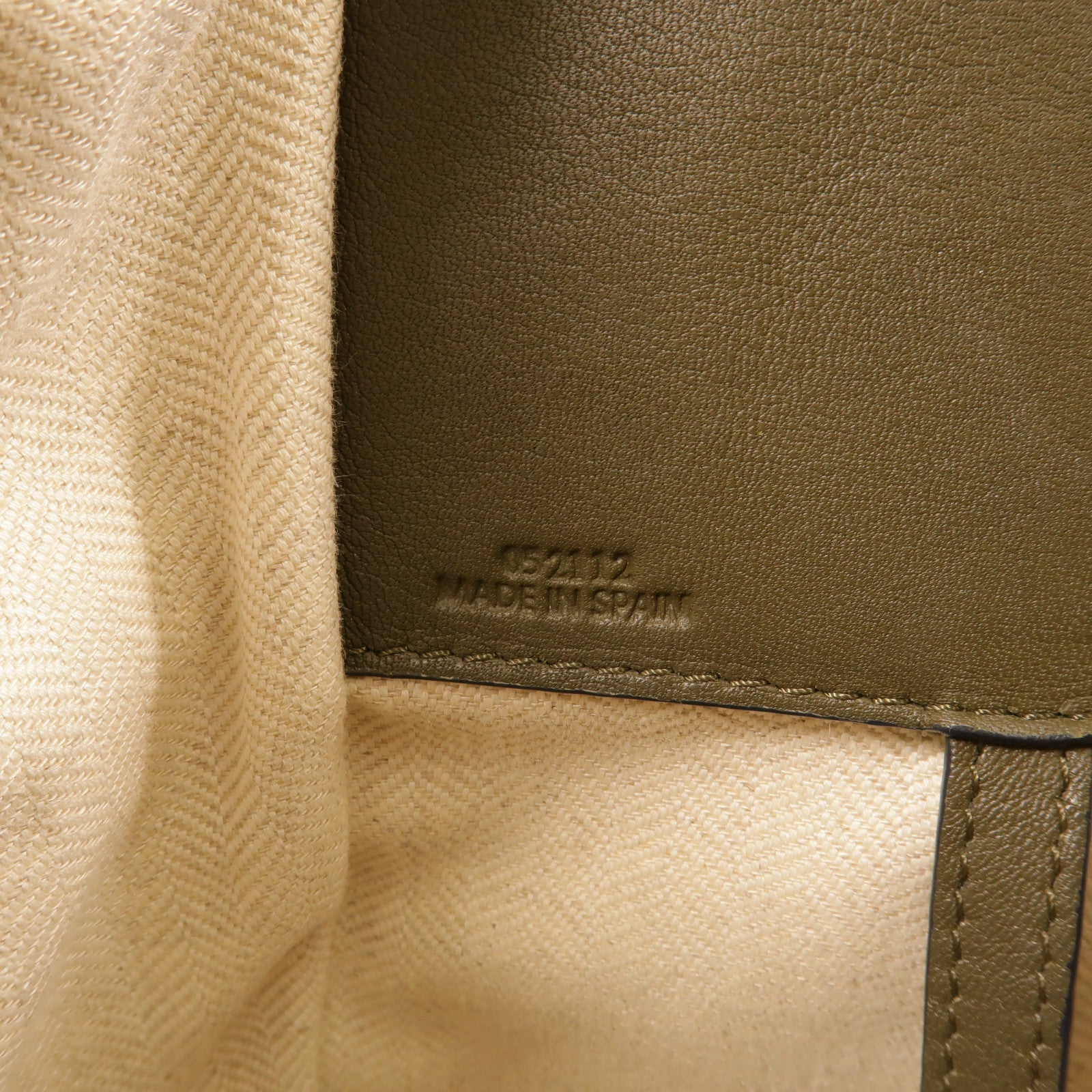 LOEWE 牛皮皮革Hammock Medium手挽肩背兩用袋