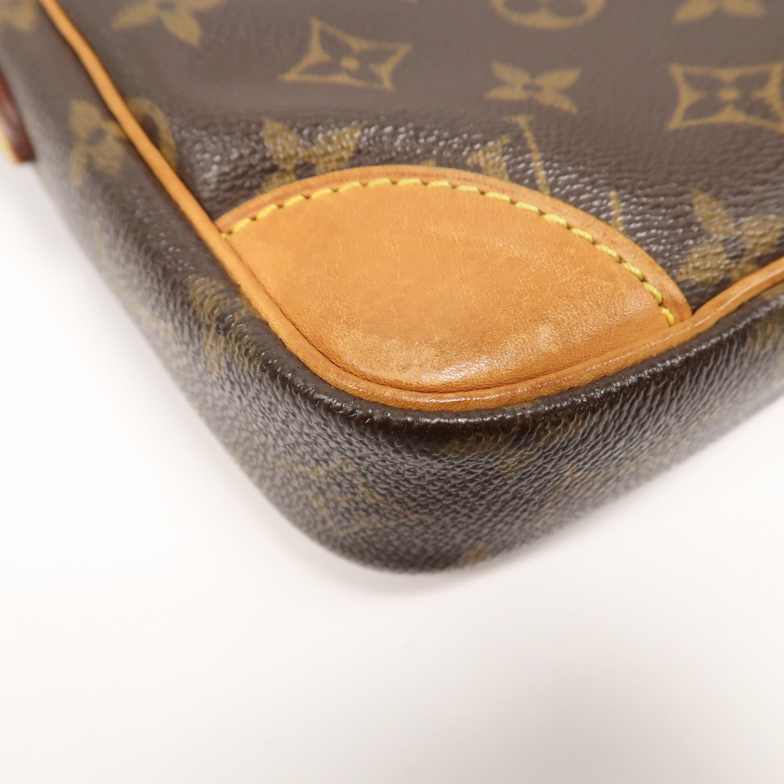 LOUIS VUITTON Monogram Danube金扣肩背袋啡色