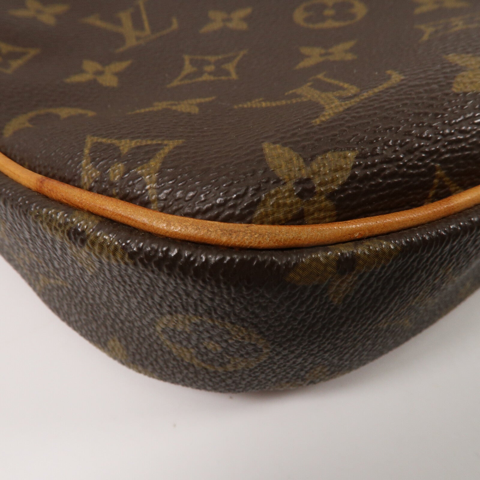 LOUIS VUITTON Monogram Odeon PM肩背袋