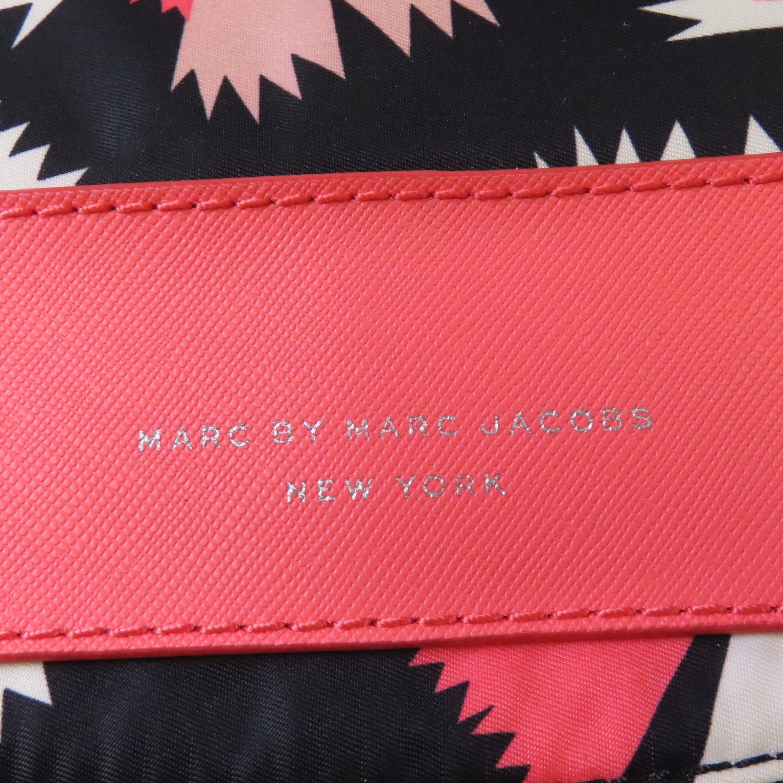 MARC BY MARC JACOBS 【激減優惠】尼龍Shoulder Bag黑色/白色/粉紅色