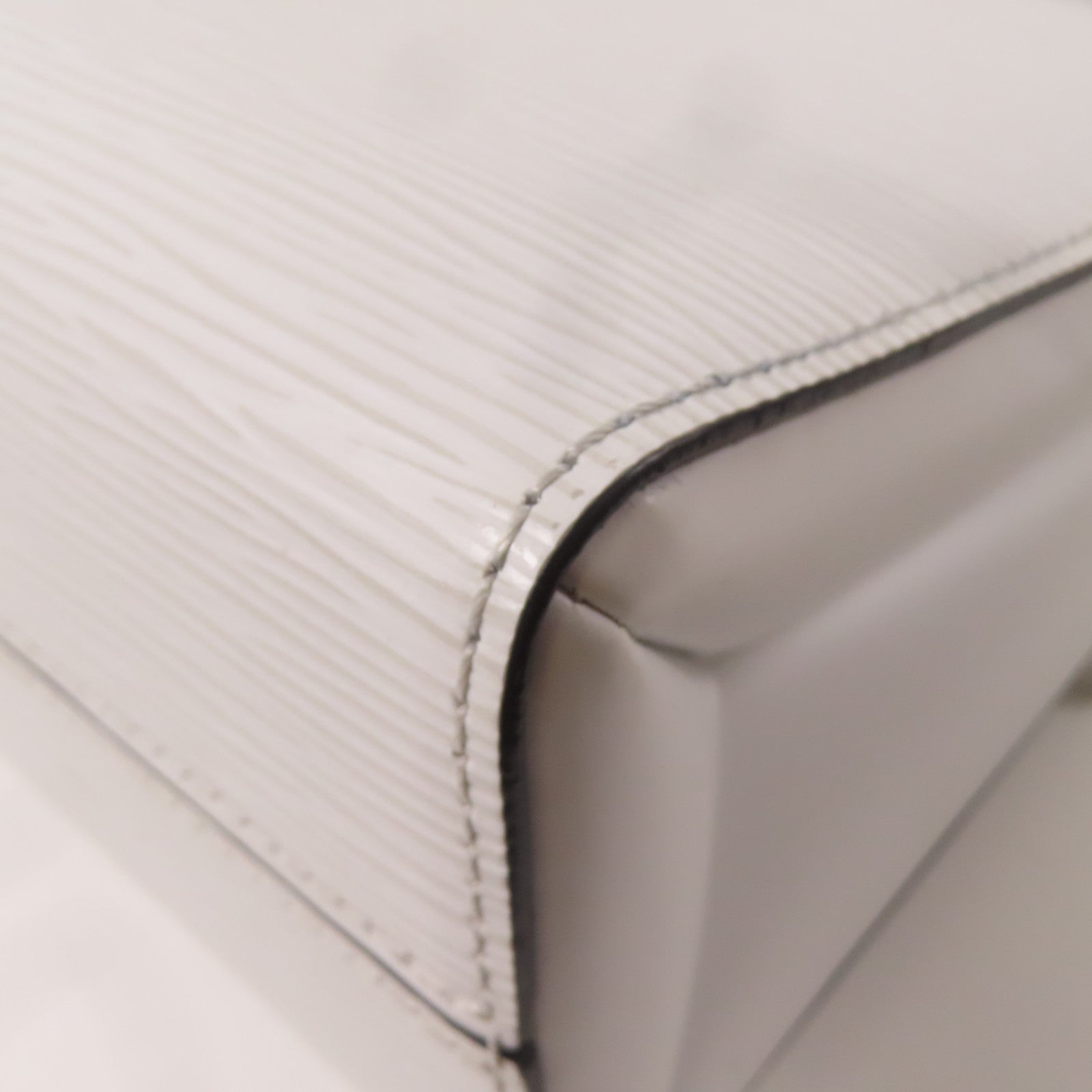 LOUIS VUITTON Epi Pochette Grenelle銀扣手挽肩背兩用袋白色