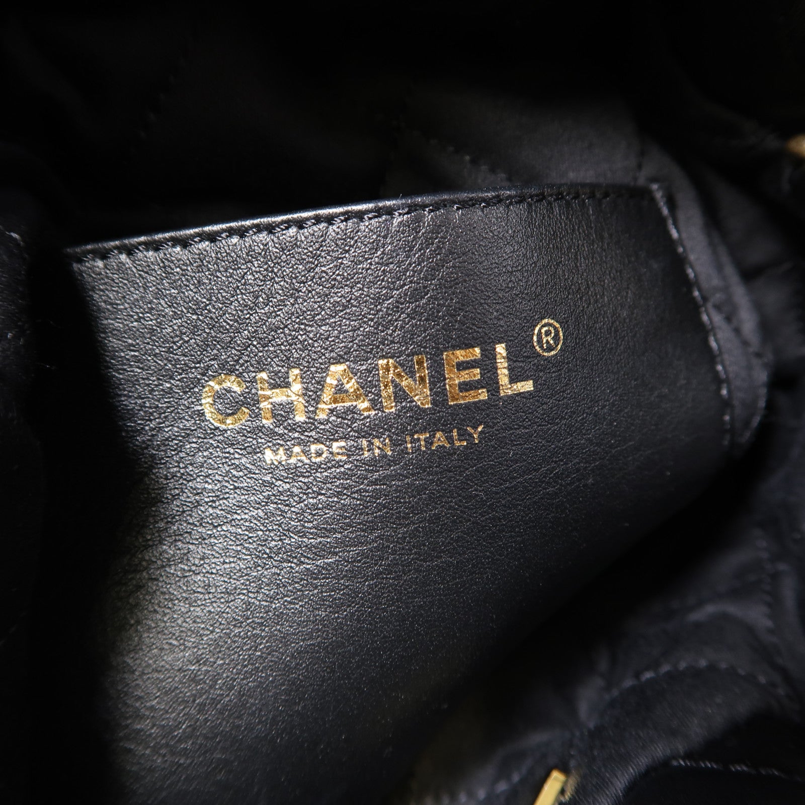 CHANEL 菱格牛皮皮革Mini 22鏈帶肩背袋黑色