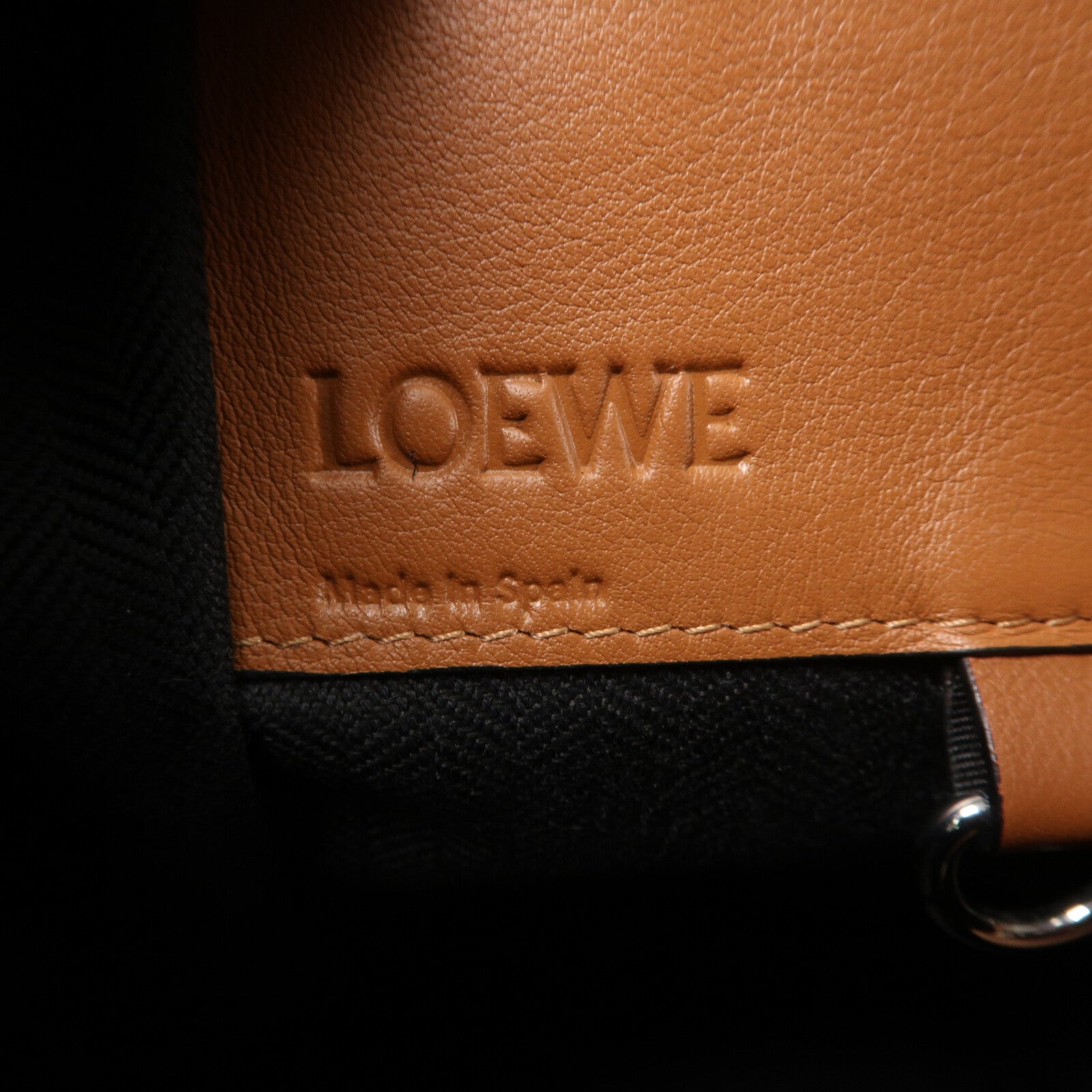 LOEWE 牛皮皮革Hammock Medium手挽肩背兩用袋