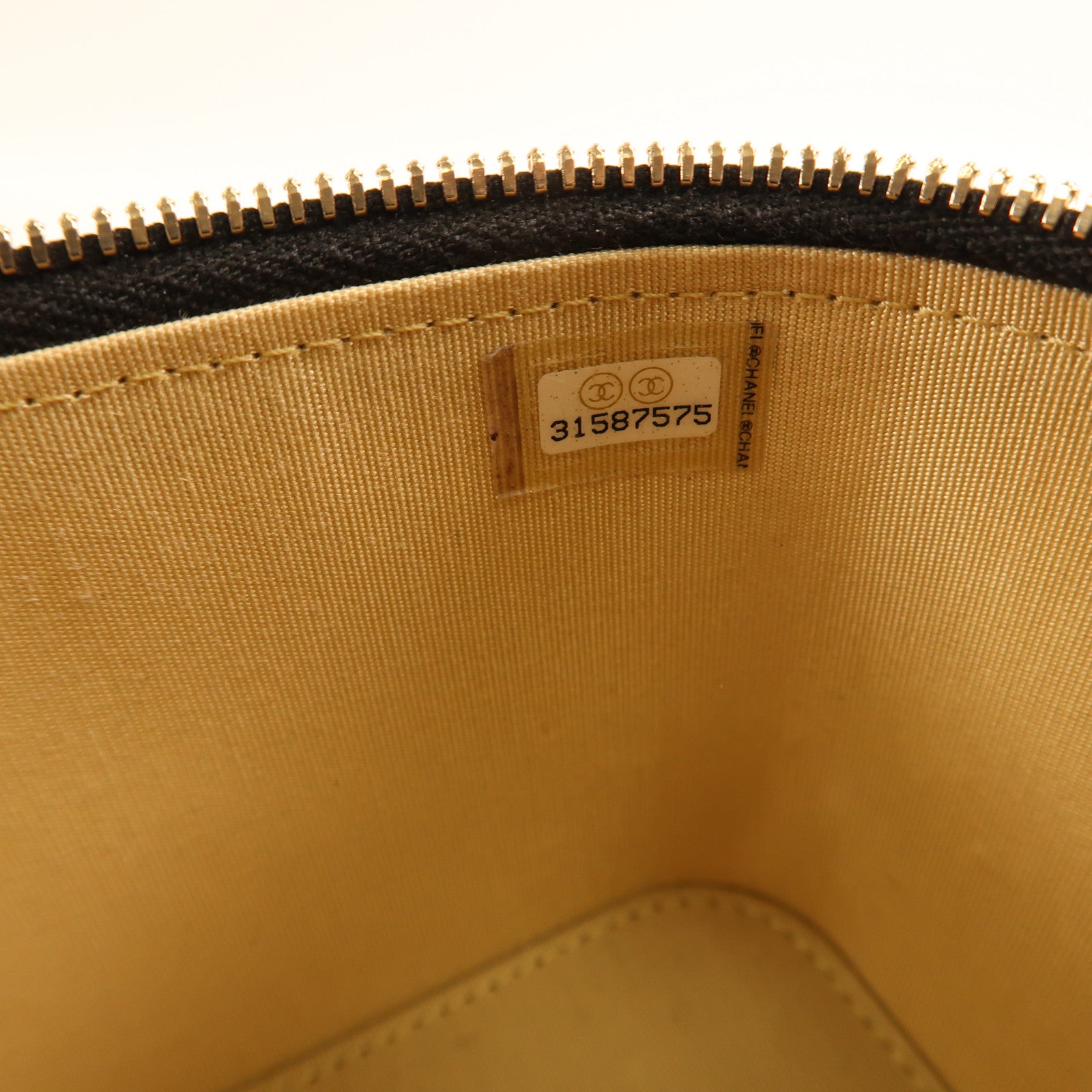 CHANEL 羊皮皮革Vanity Case金扣鏈帶肩背袋