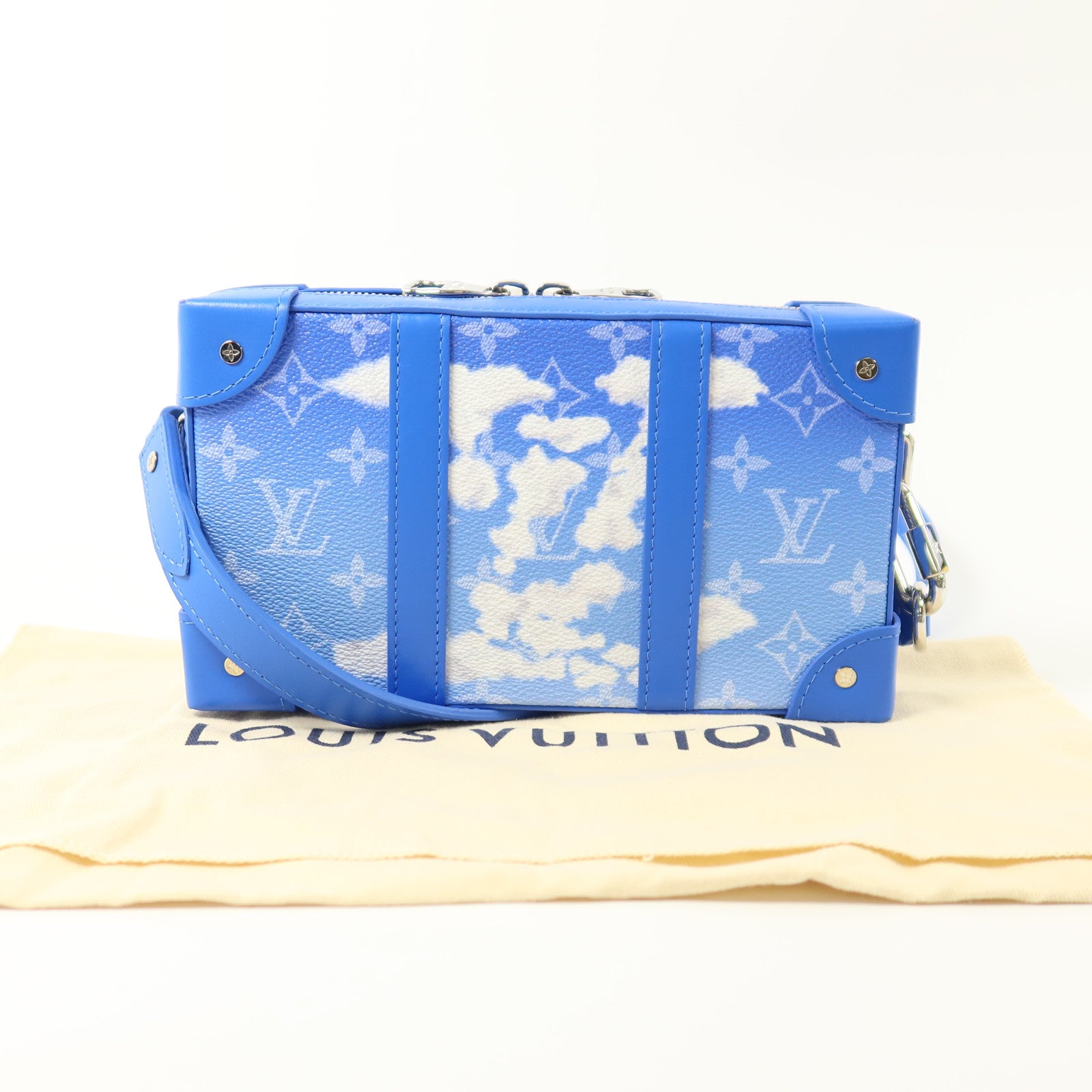 LOUIS VUITTON Monogram Clouds Soft Trunk Wallet銀扣肩背袋