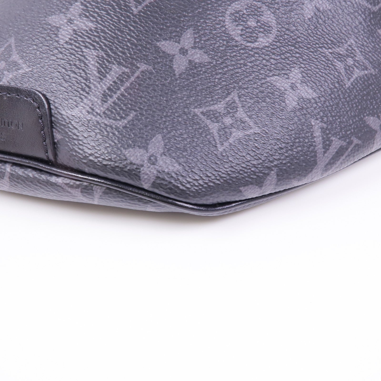 LOUIS VUITTON Monogram Eclipse Discovery斜孭袋