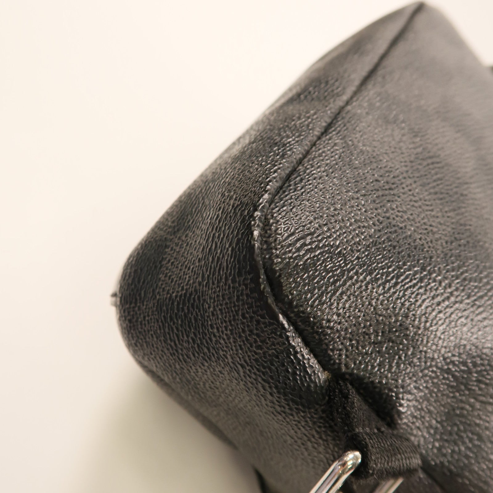 LOUIS VUITTON Damier Graphite Avenue Sling銀扣肩背袋黑色