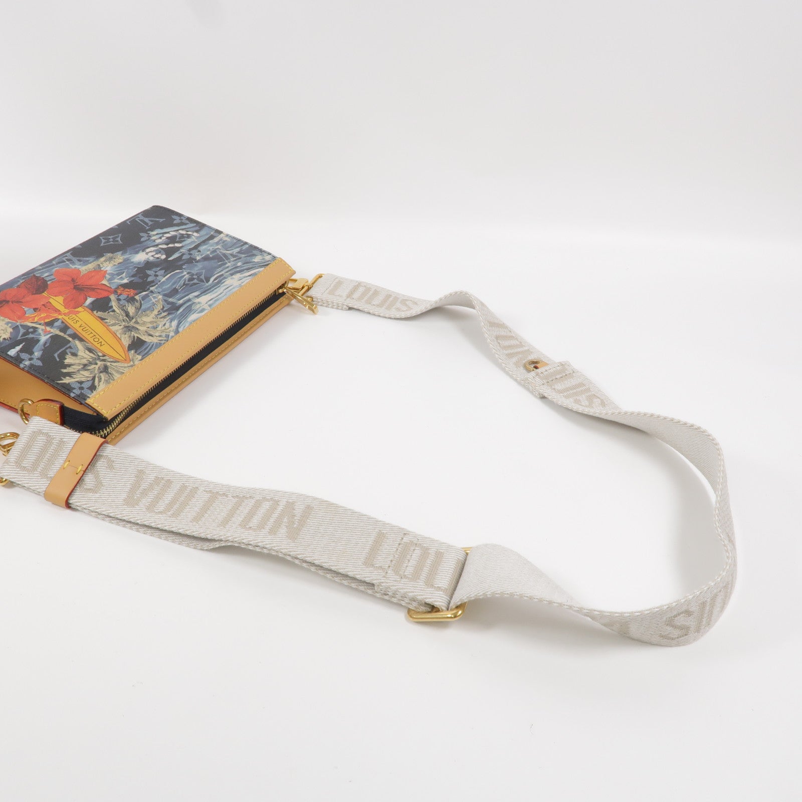 LOUIS VUITTON Monogram Surfin Gaston Wearable Wallet肩背袋