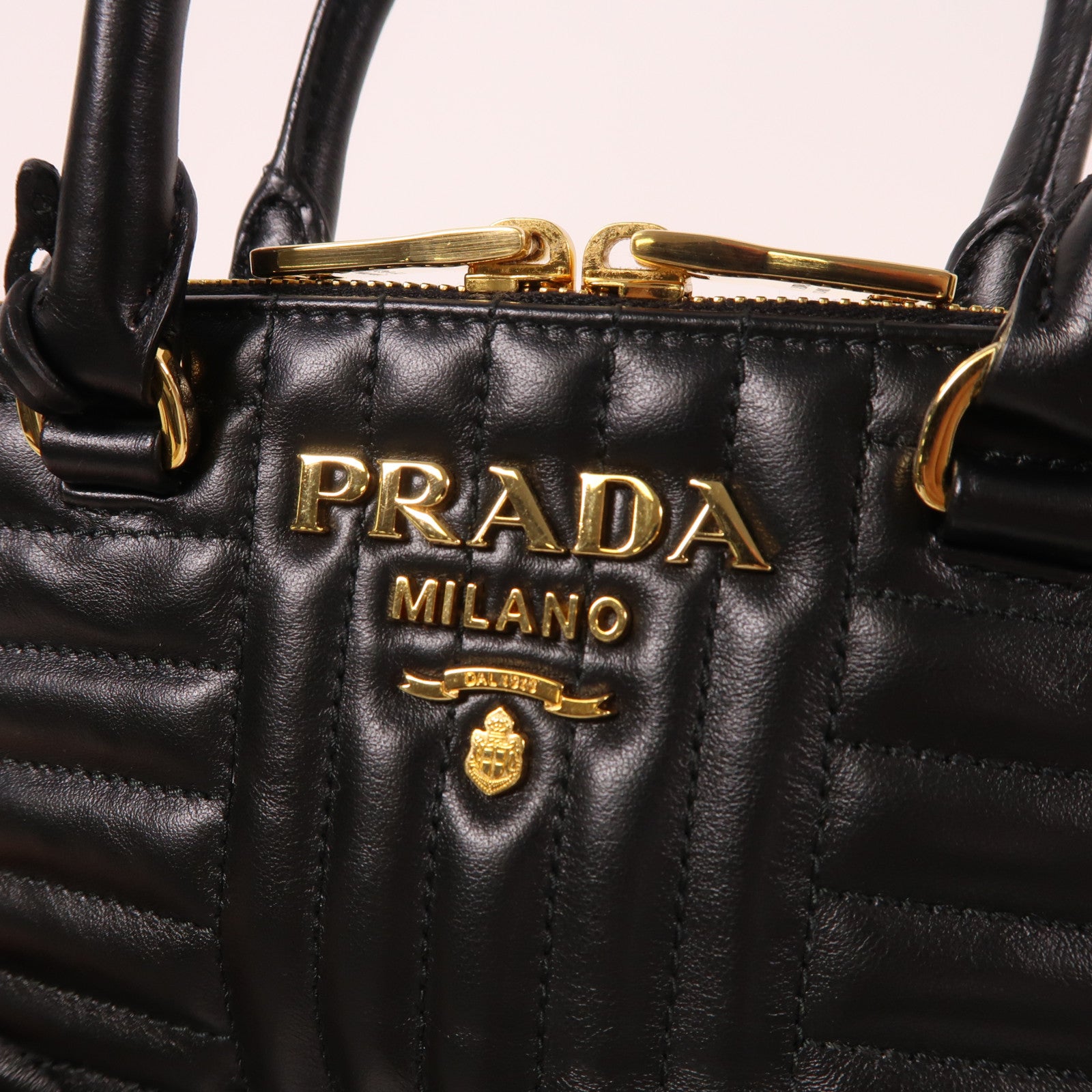PRADA 牛皮皮革Shoulder Bag金扣手挽肩背兩用袋