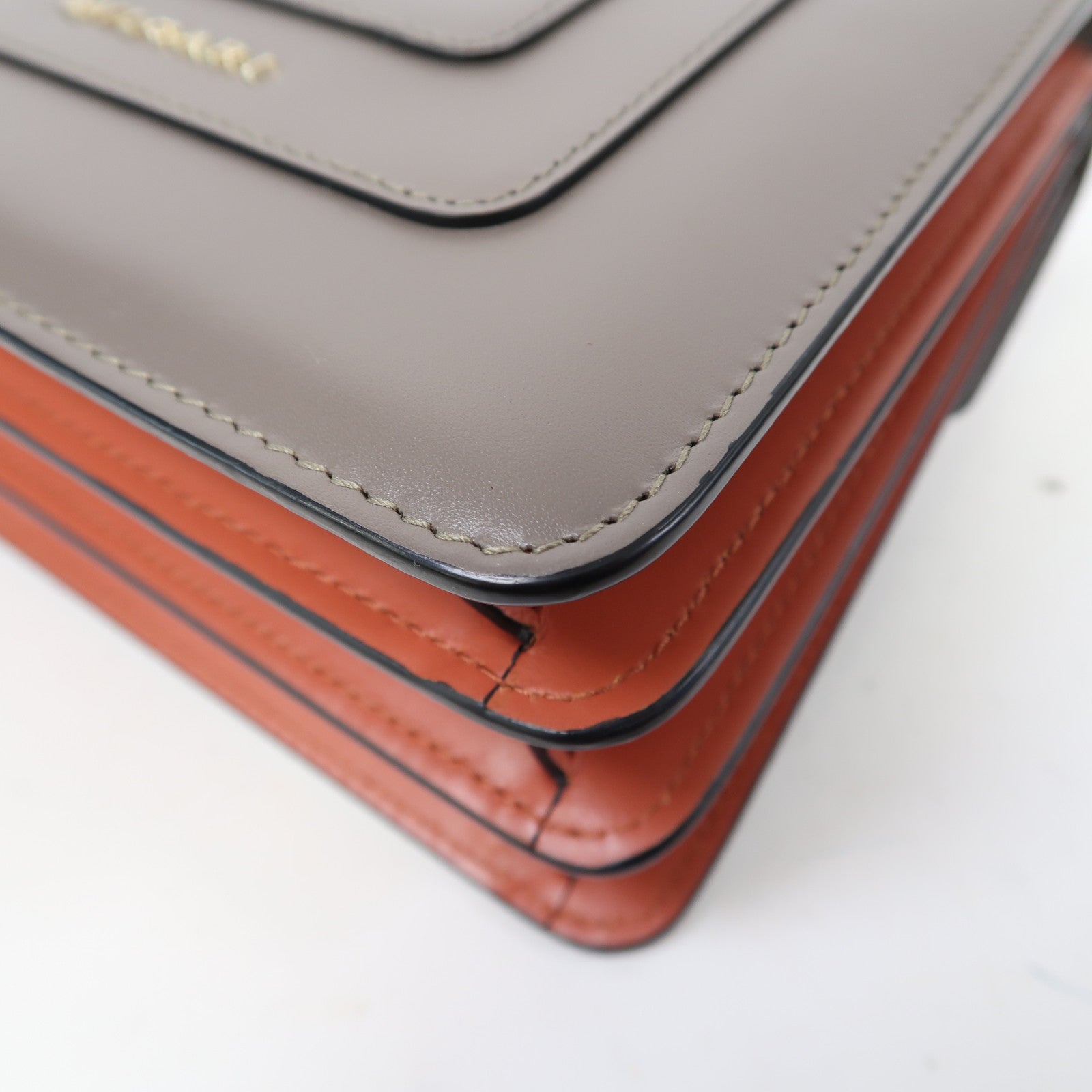 BVLGARI 牛皮皮革Shoulder Bag金扣手挽肩背兩用袋灰色