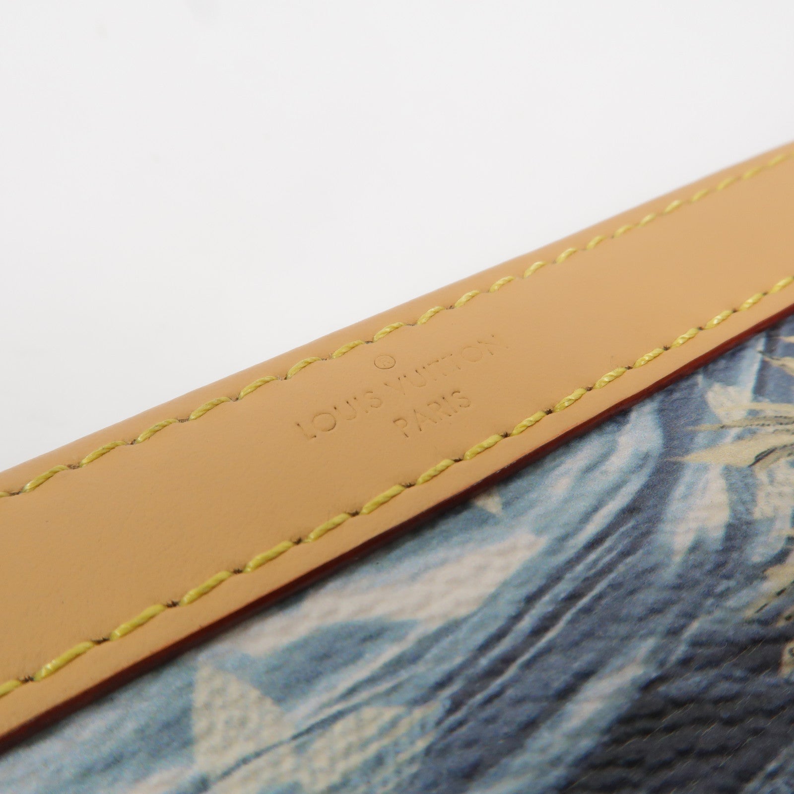 LOUIS VUITTON Monogram Surfin Gaston Wearable Wallet肩背袋