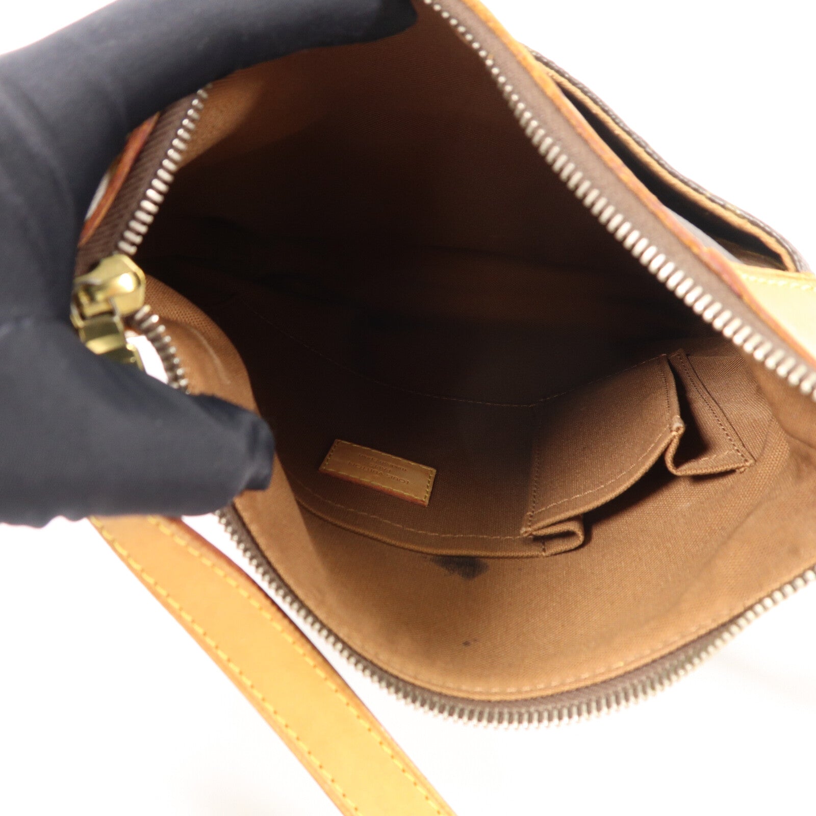LOUIS VUITTON Monogram Odeon PM肩背袋