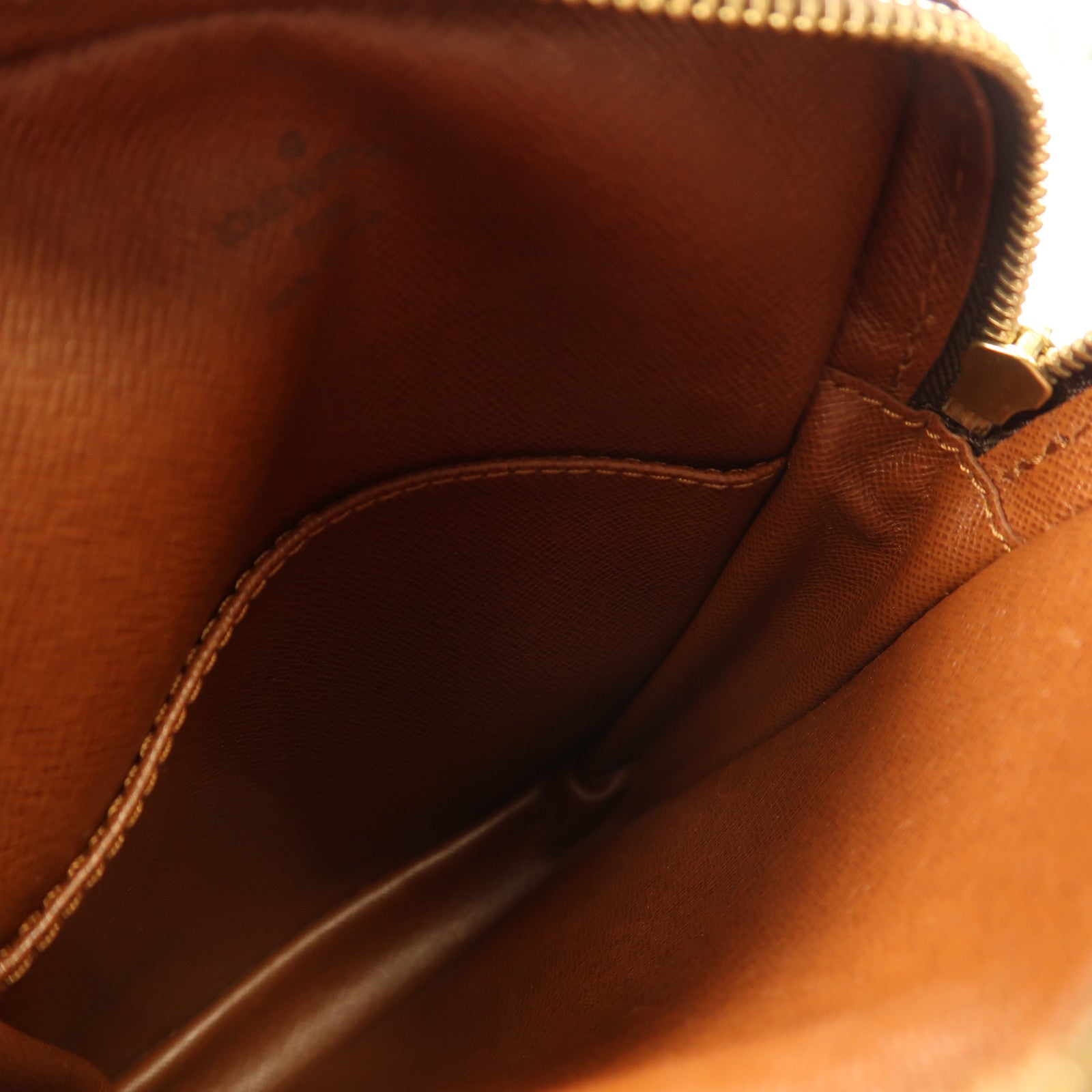 LOUIS VUITTON Monogram Danube金扣肩背袋啡色