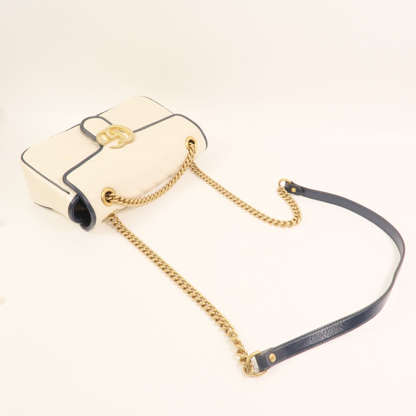 GUCCI 牛皮皮革GG Marmont Shoulder Bag鏈帶肩背袋