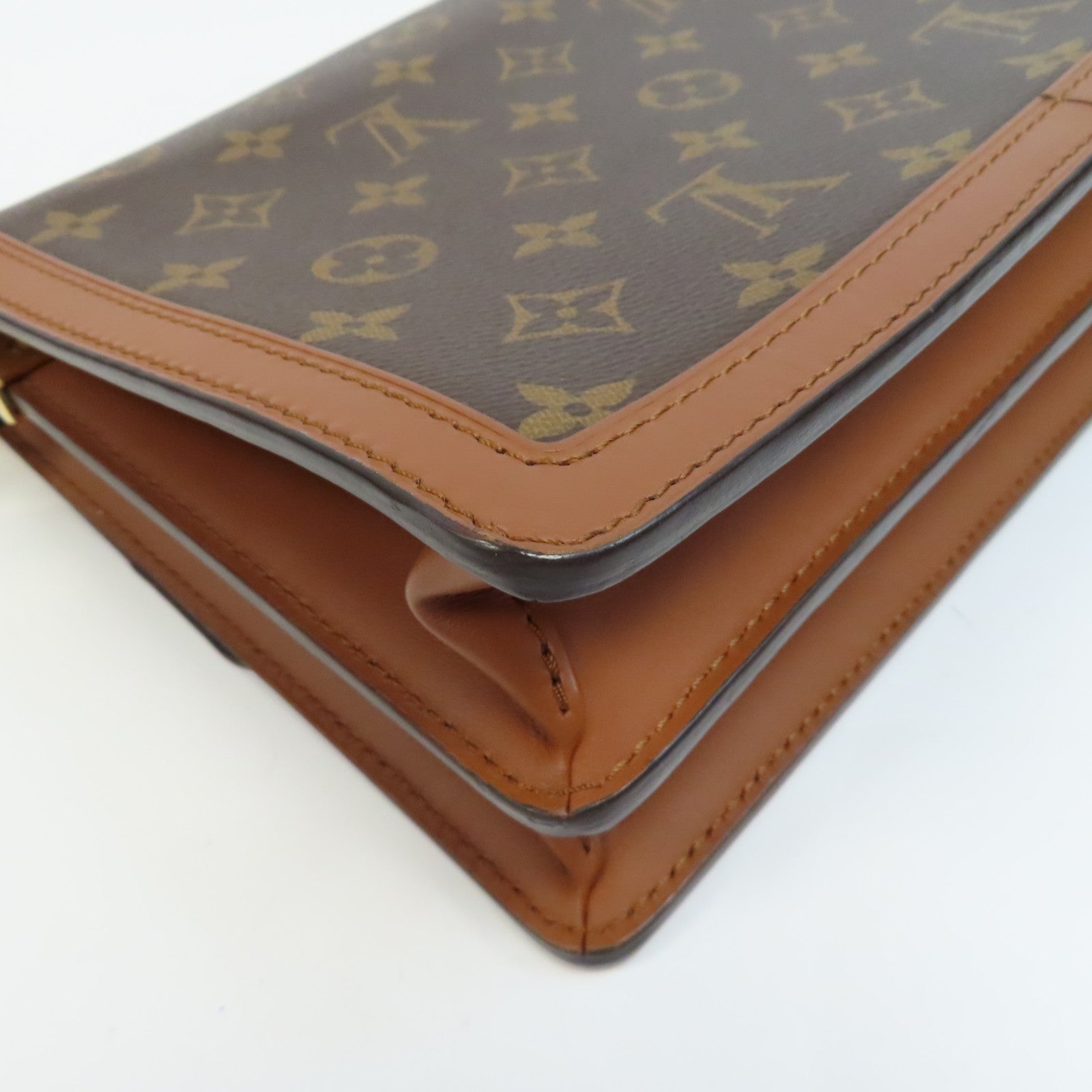 LOUIS VUITTON Monogram Reverse Dauphine MM金扣肩背袋啡色